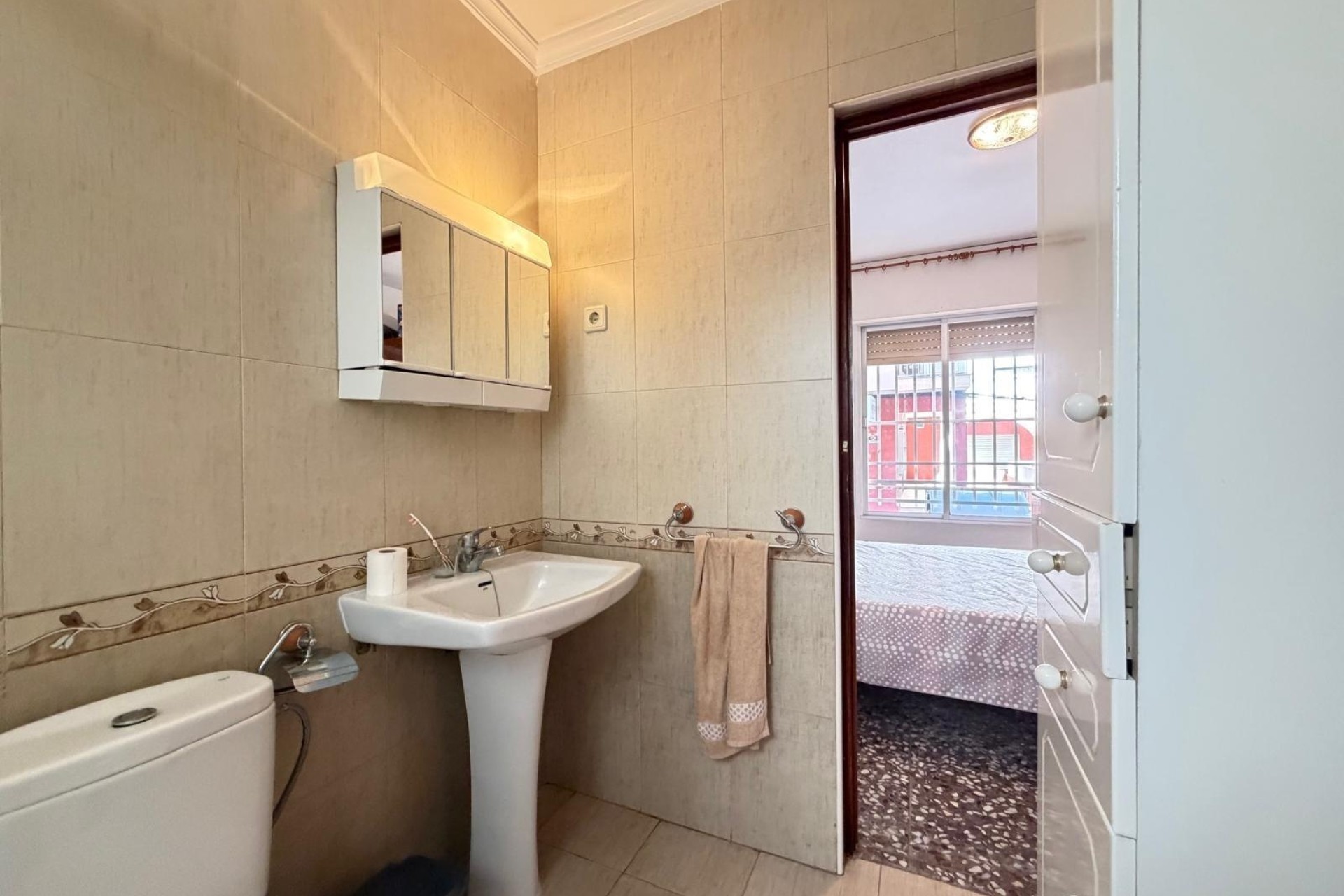 Herverkoop - Appartement / Flat -
Torrevieja - Las Piscinas Naturales