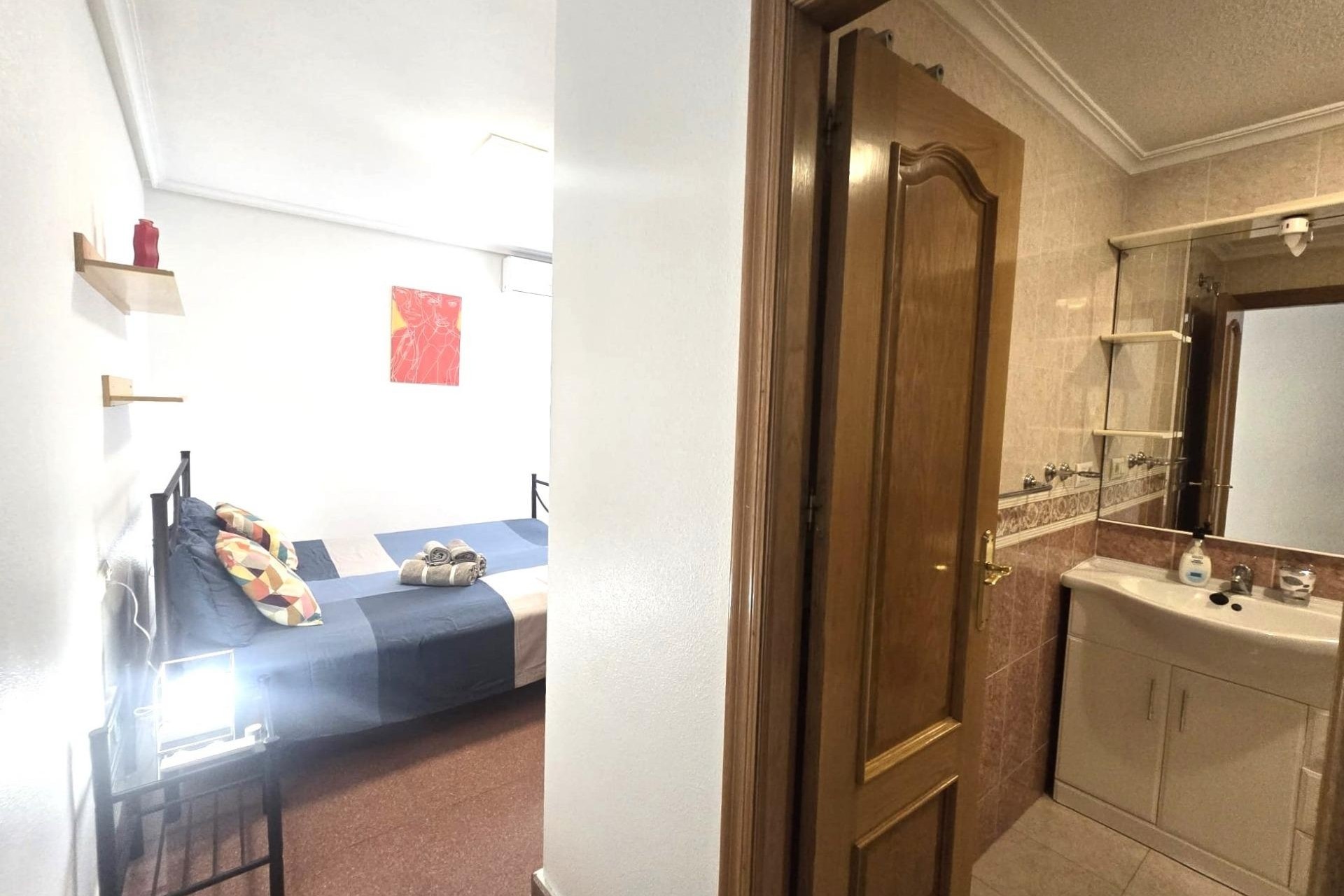 Herverkoop - Appartement / Flat -
Torrevieja - Las Piscinas Naturales