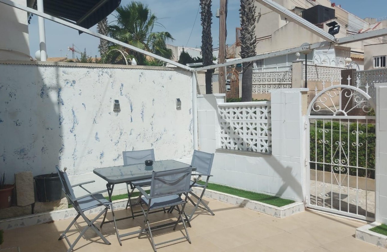 Herverkoop - Appartement / Flat -
Torrevieja - Los Balcones