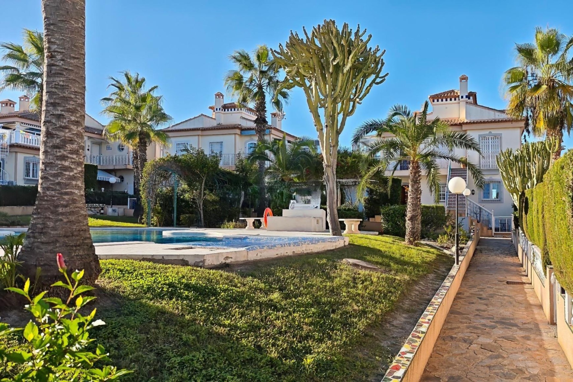 Herverkoop - Appartement / Flat -
Torrevieja - Los Balcones