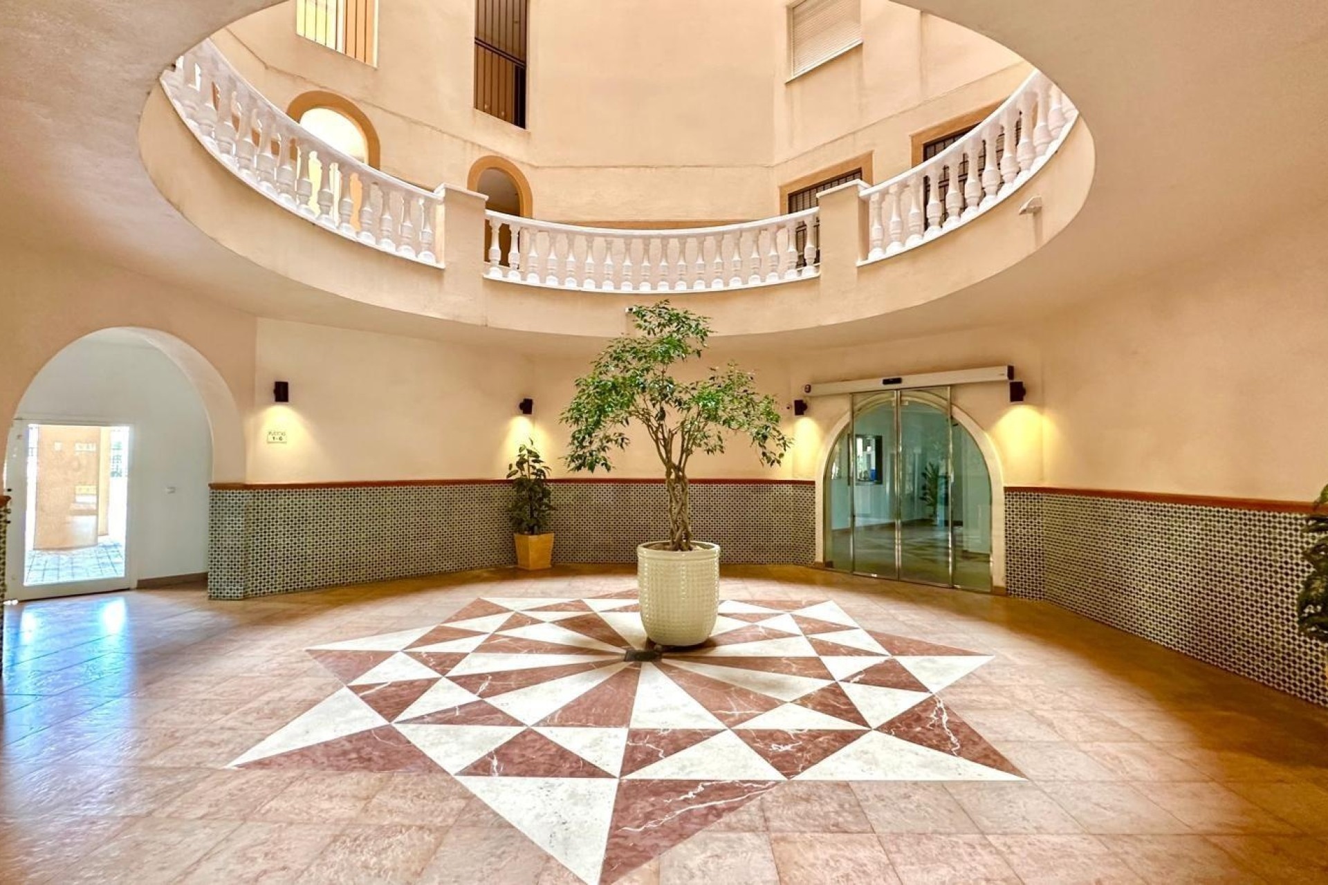 Herverkoop - Appartement / Flat -
Torrevieja - Los Frutales