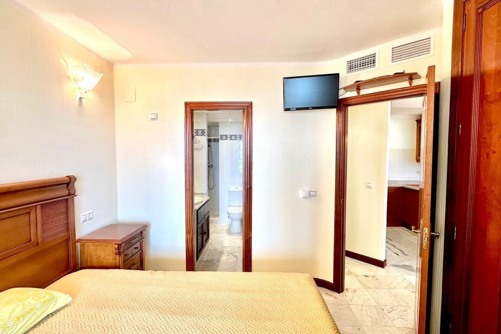 Herverkoop - Appartement / Flat -
Torrevieja - Los Frutales