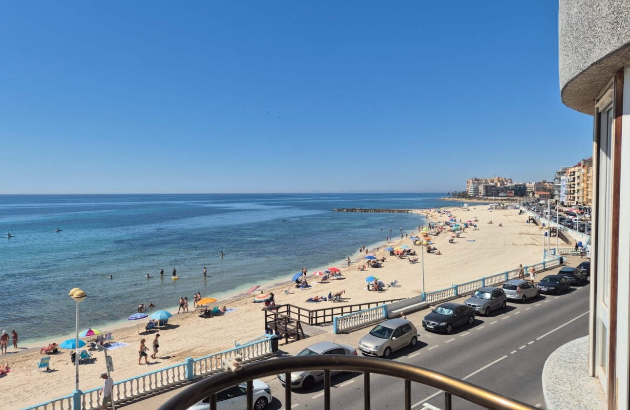 Herverkoop - Appartement / Flat -
Torrevieja - Los Locos