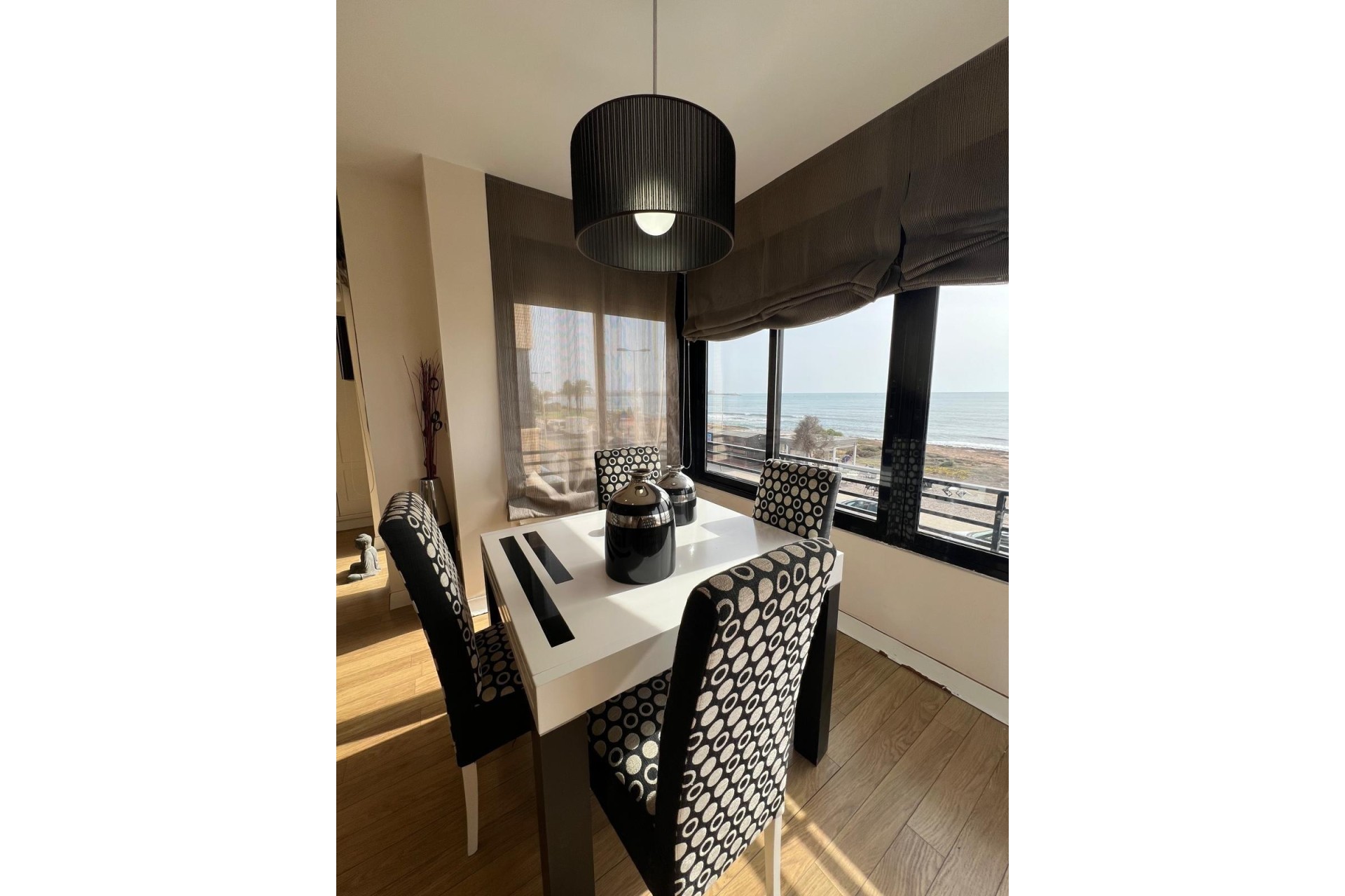 Herverkoop - Appartement / Flat -
Torrevieja - Mar azul