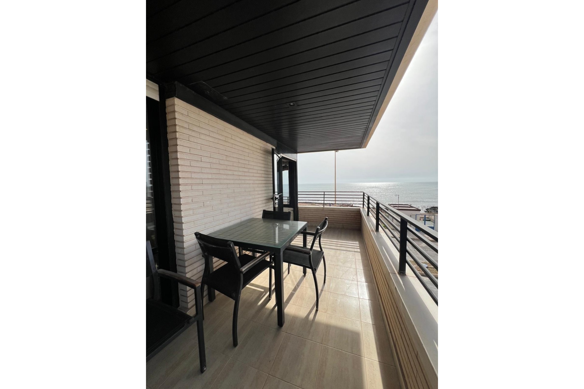 Herverkoop - Appartement / Flat -
Torrevieja - Mar azul