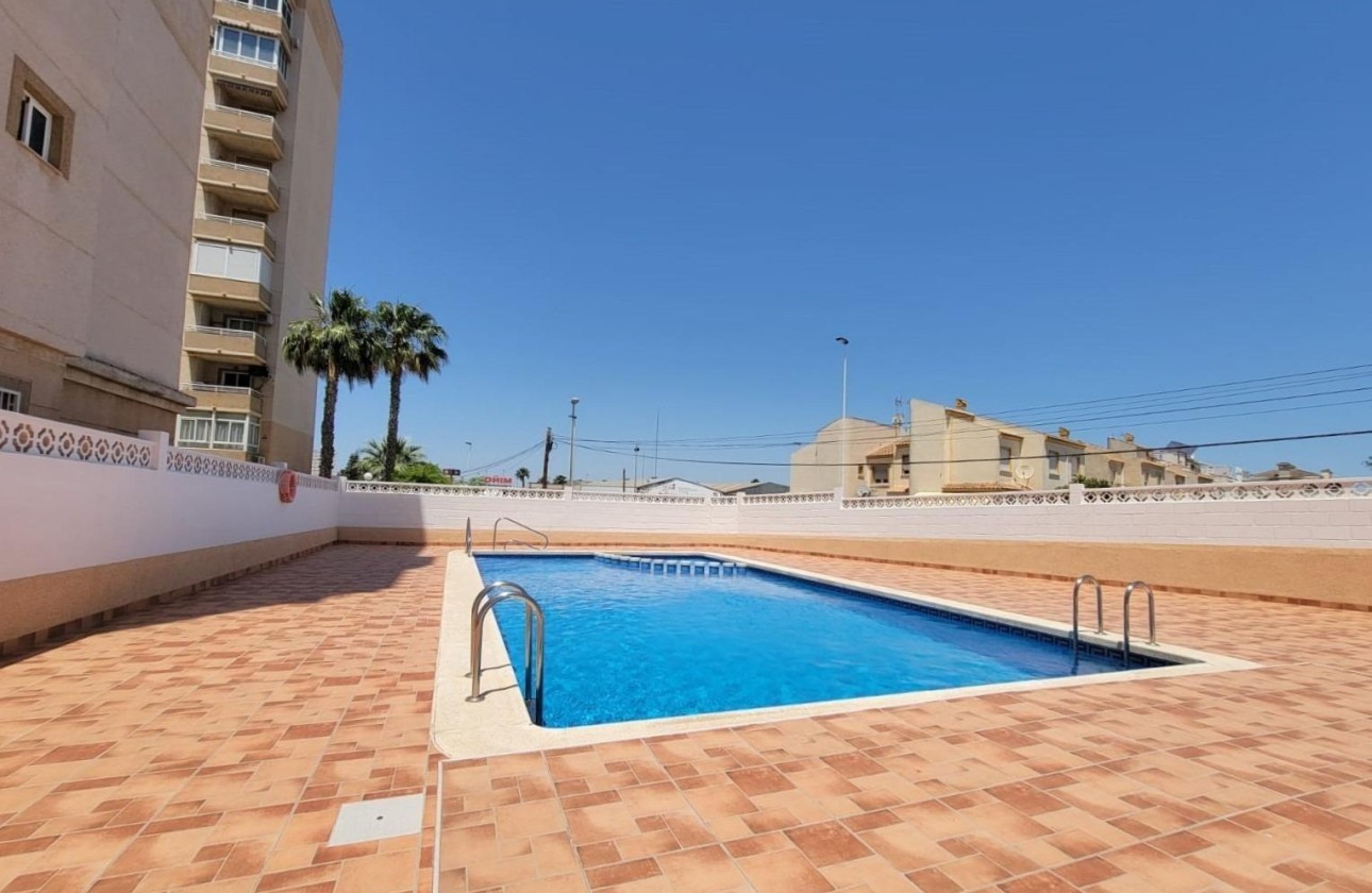 Herverkoop - Appartement / Flat -
Torrevieja - Nueva Torrevieja