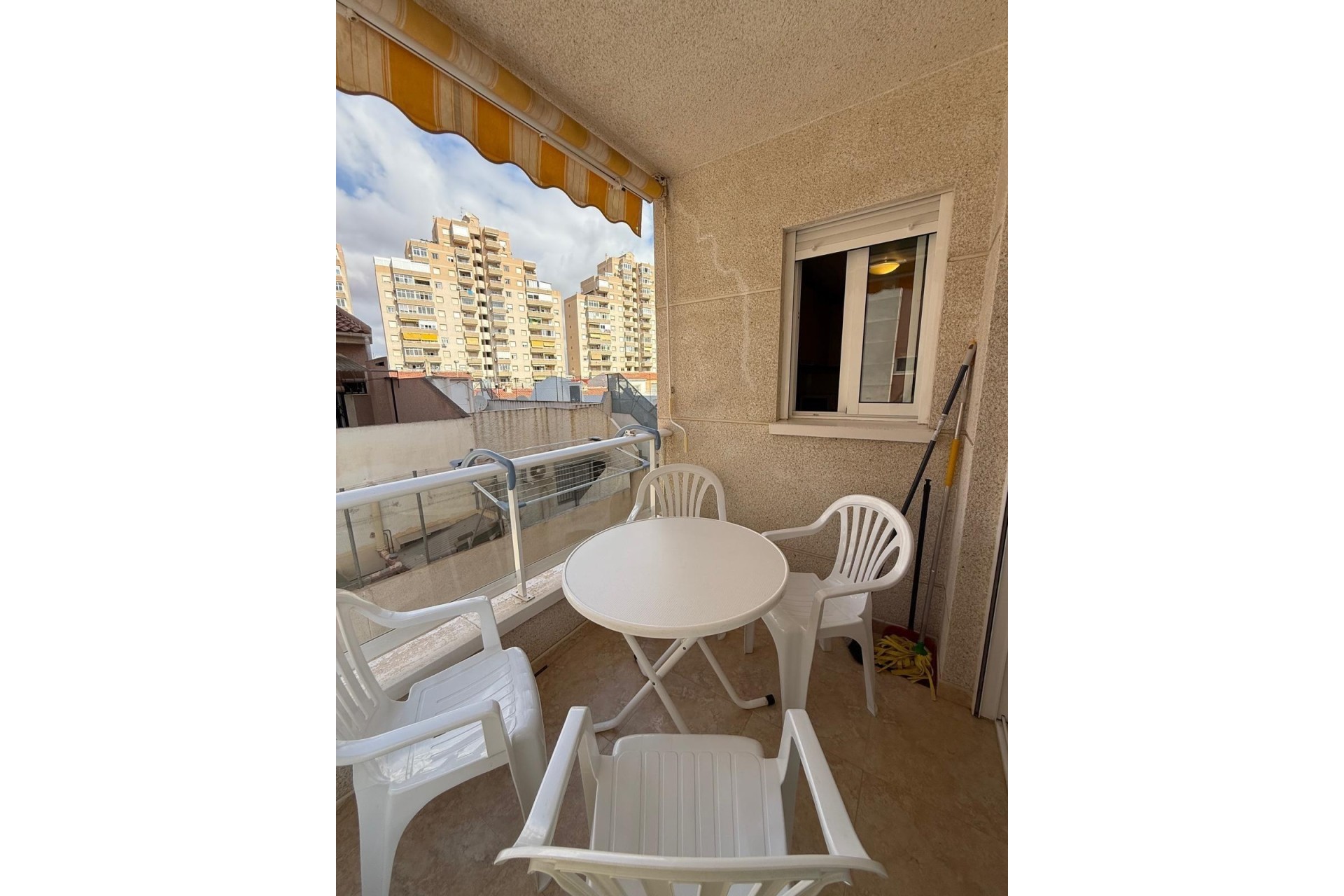 Herverkoop - Appartement / Flat -
Torrevieja - Nueva Torrevieja