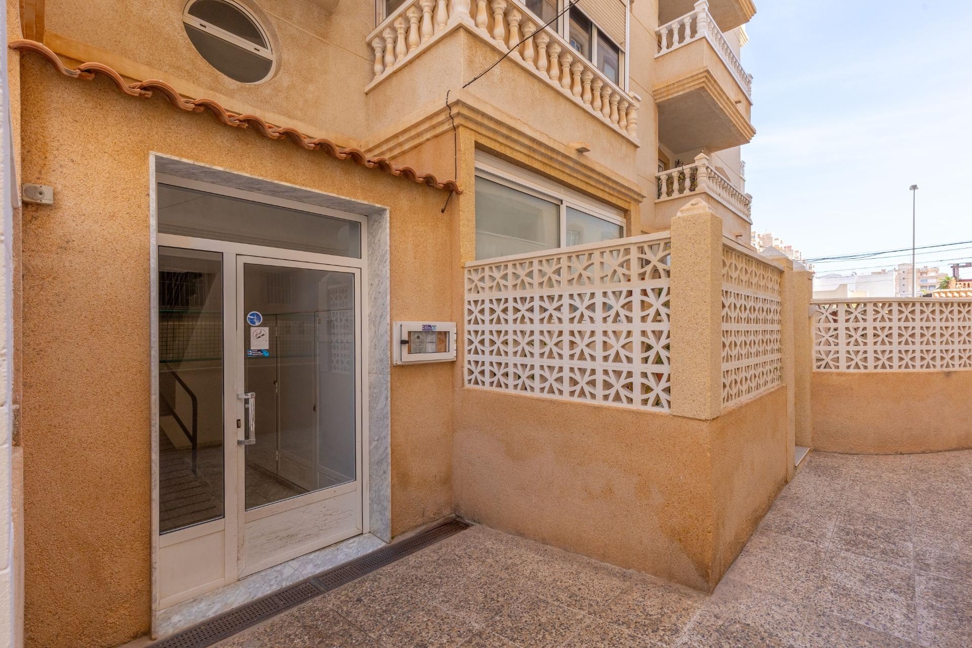 Herverkoop - Appartement / Flat -
Torrevieja - Nueva Torrevieja
