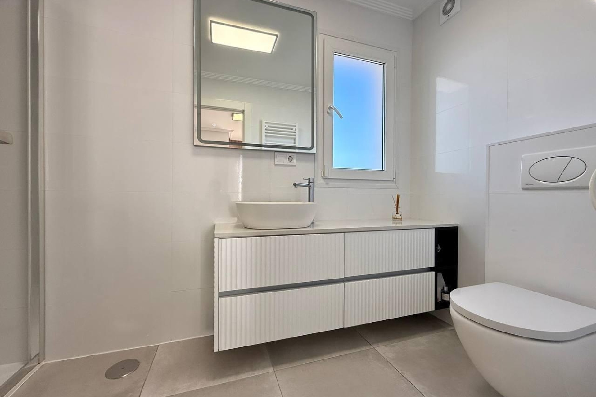 Herverkoop - Appartement / Flat -
Torrevieja - Nueva Torrevieja