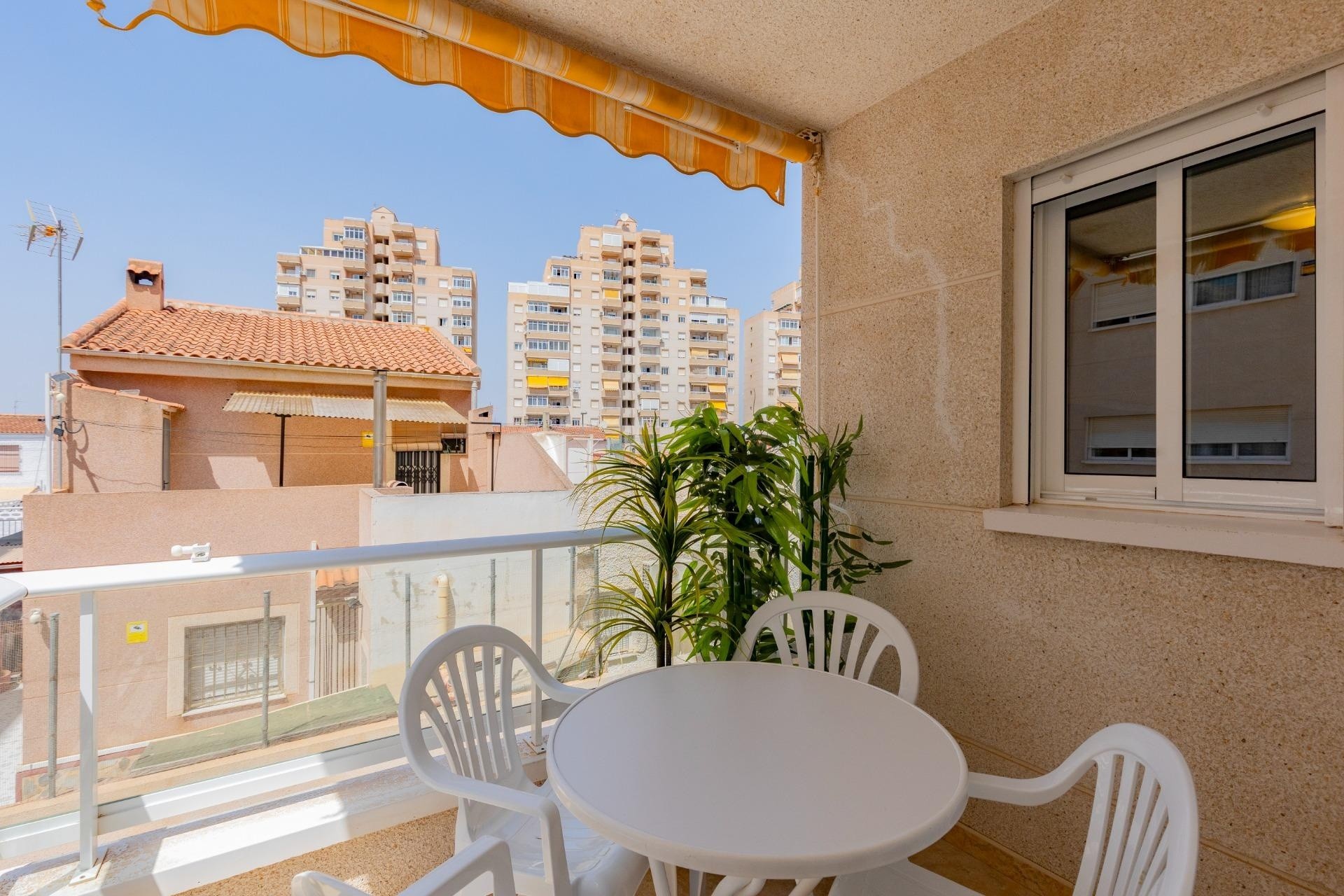 Herverkoop - Appartement / Flat -
Torrevieja - Nueva Torrevieja