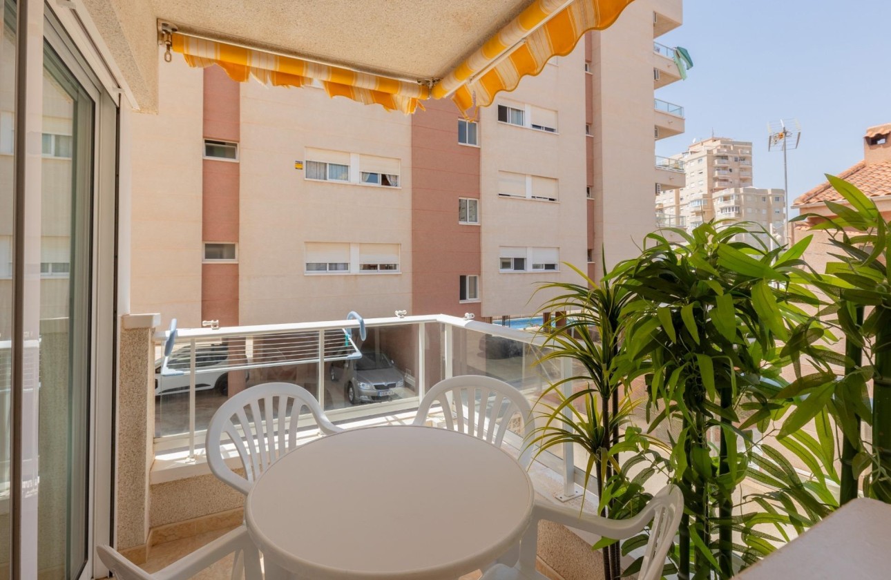 Herverkoop - Appartement / Flat -
Torrevieja - Nueva Torrevieja