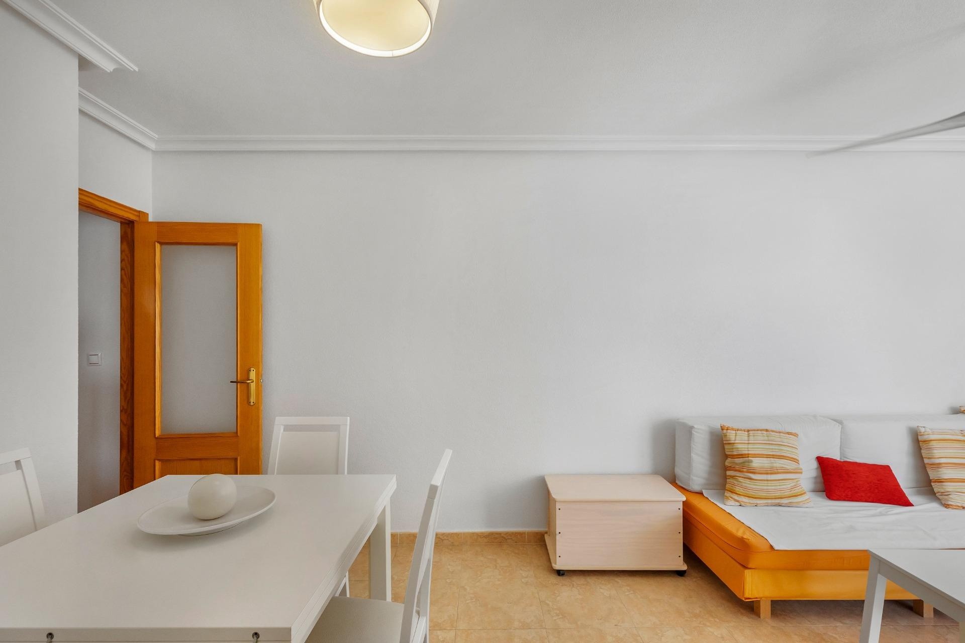 Herverkoop - Appartement / Flat -
Torrevieja - Nueva Torrevieja