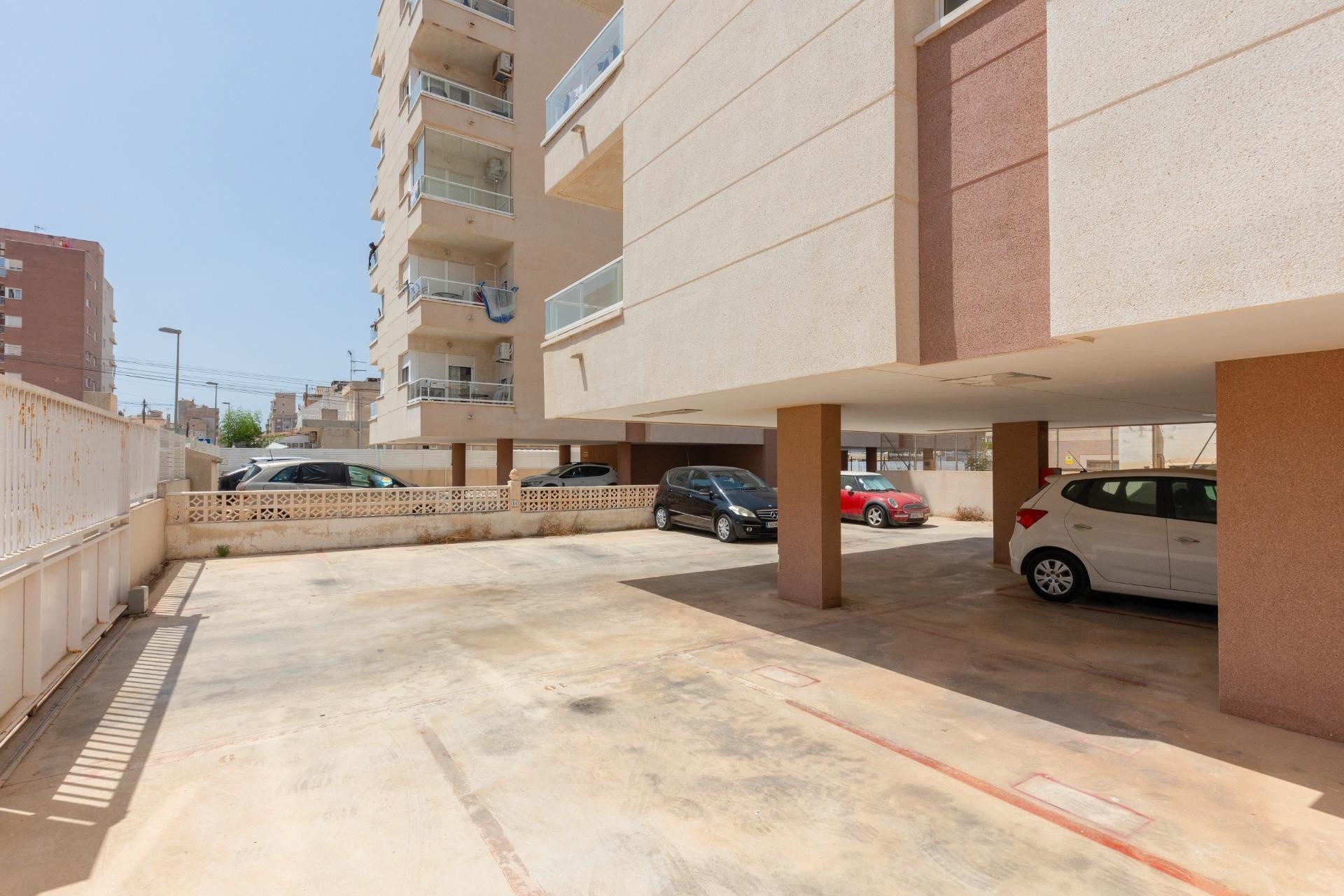 Herverkoop - Appartement / Flat -
Torrevieja - Nueva Torrevieja