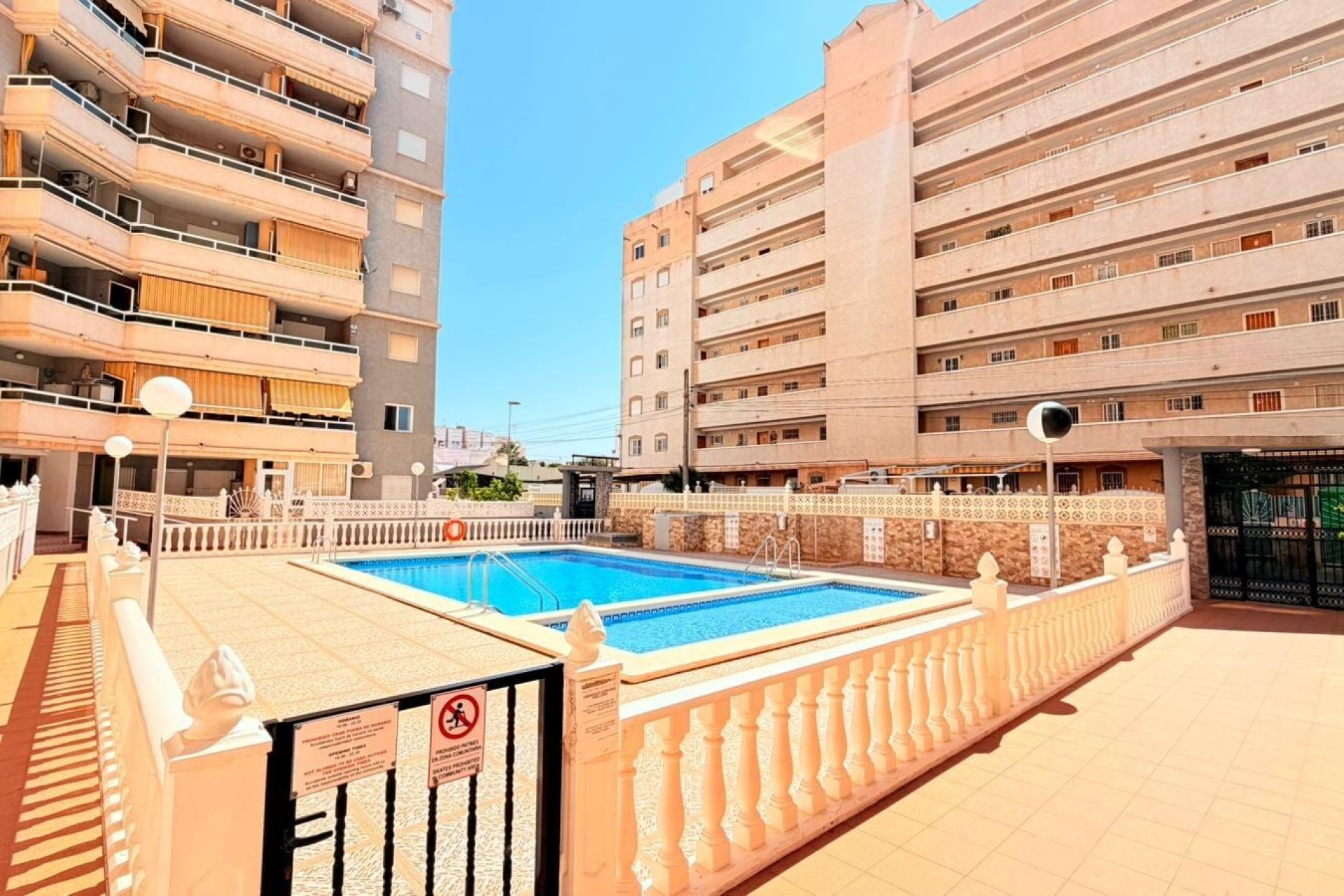 Herverkoop - Appartement / Flat -
Torrevieja - Nueva Torrevieja
