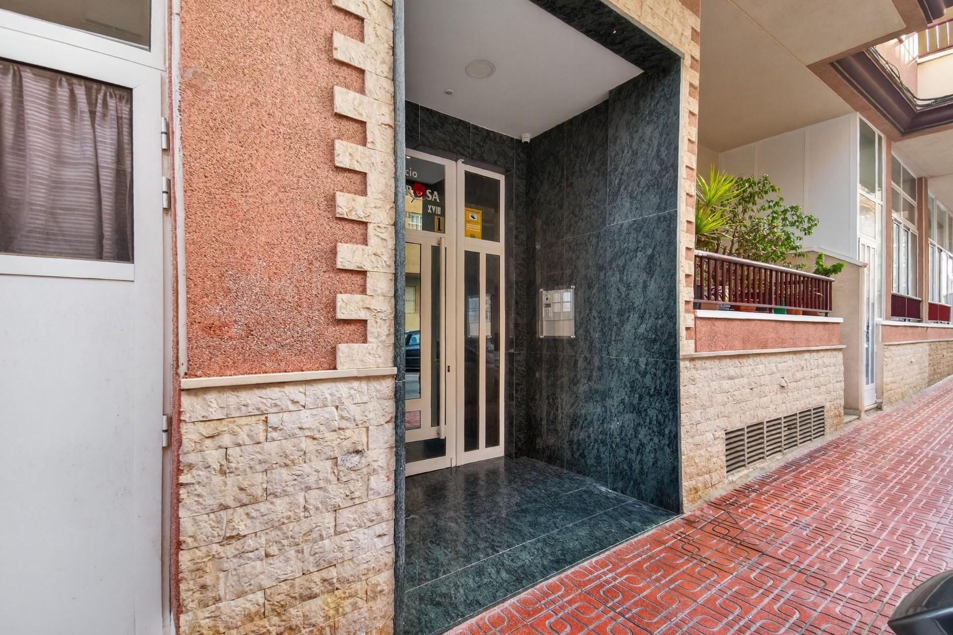 Herverkoop - Appartement / Flat -
Torrevieja - Parque de las Naciones