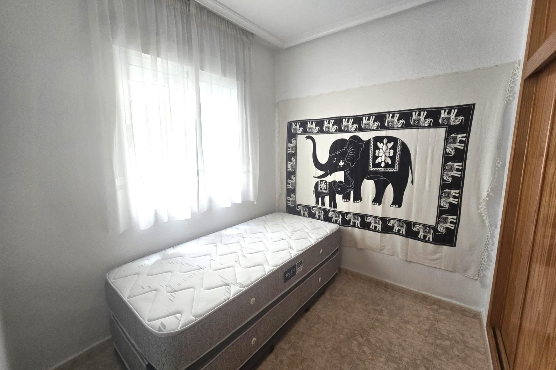 Herverkoop - Appartement / Flat -
Torrevieja - Parque de las Naciones