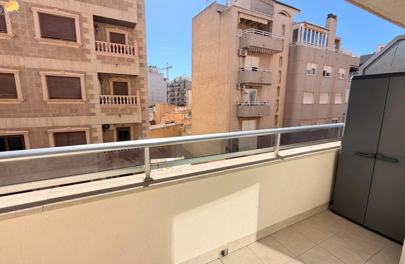 Herverkoop - Appartement / Flat -
Torrevieja - Parque de las Naciones