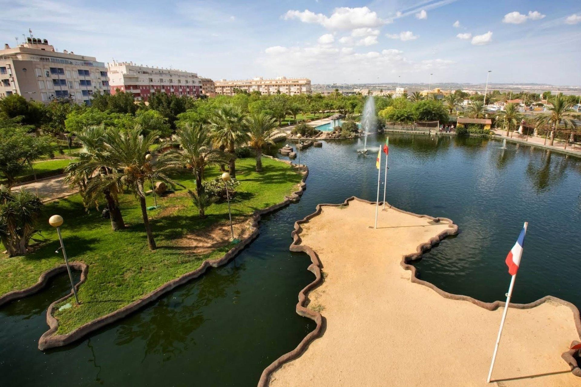 Herverkoop - Appartement / Flat -
Torrevieja - Parque de las Naciones