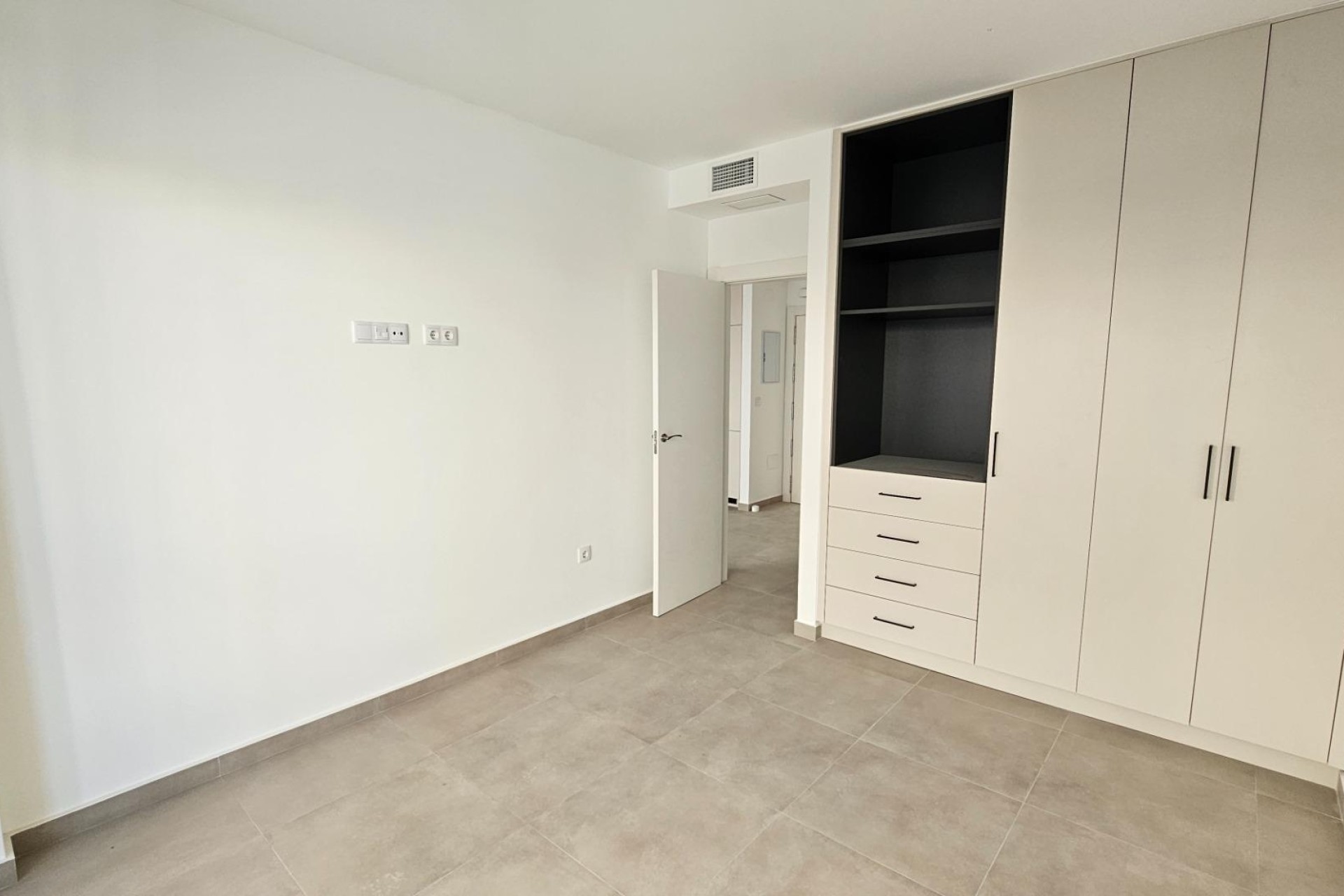 Herverkoop - Appartement / Flat -
Torrevieja - Paseo maritimo