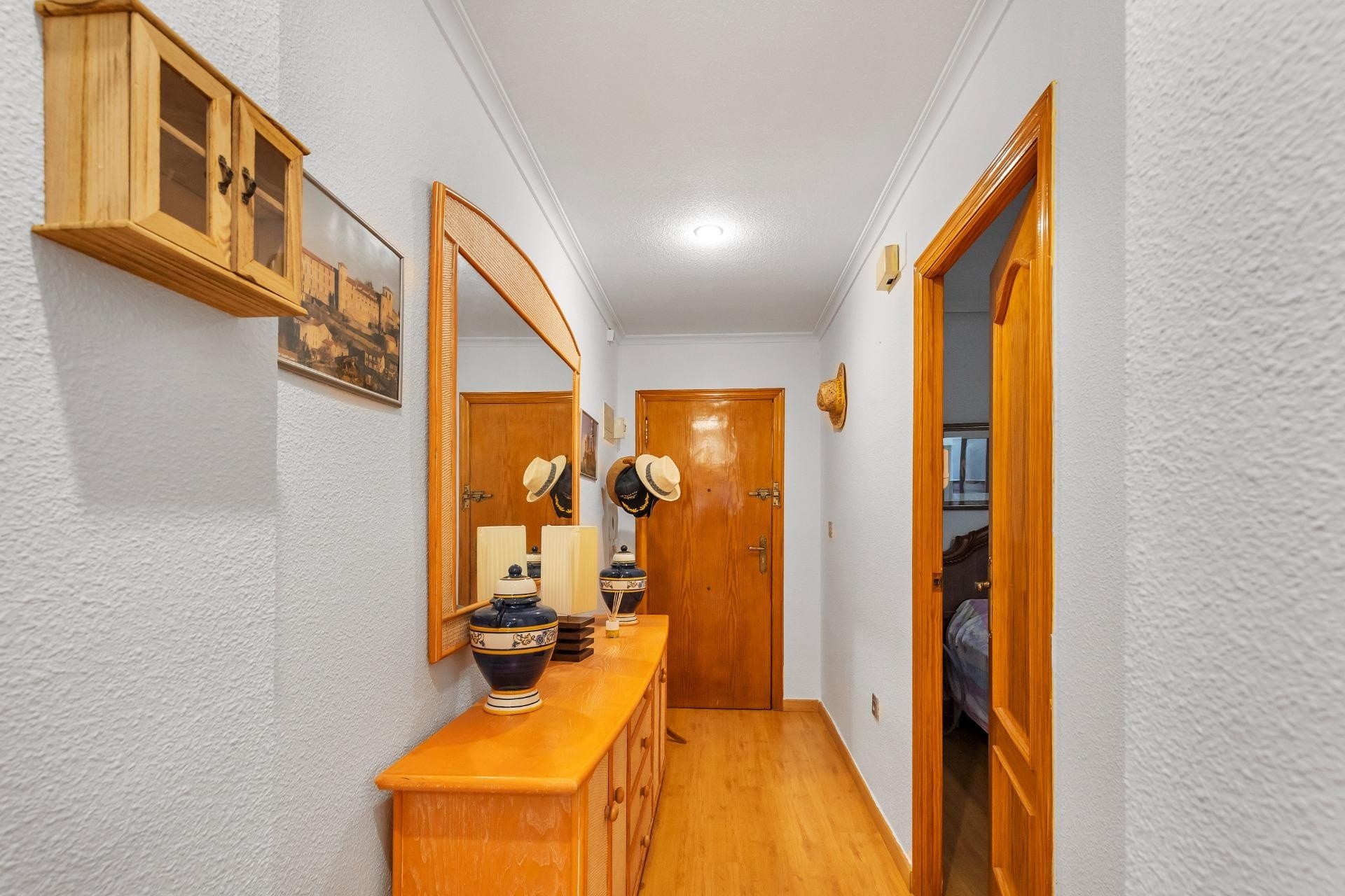 Herverkoop - Appartement / Flat -
Torrevieja - Paseo Maritimo