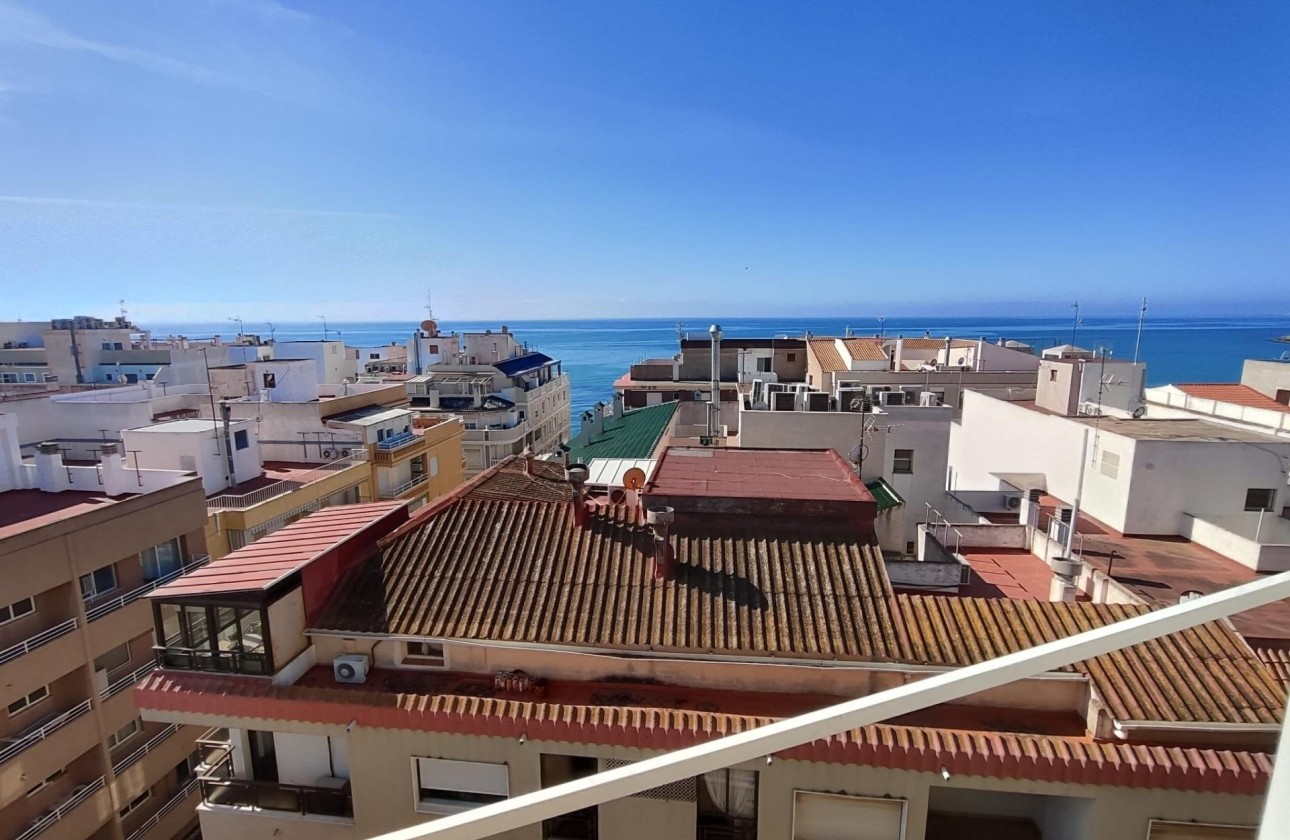 Herverkoop - Appartement / Flat -
Torrevieja - Paseo Maritimo