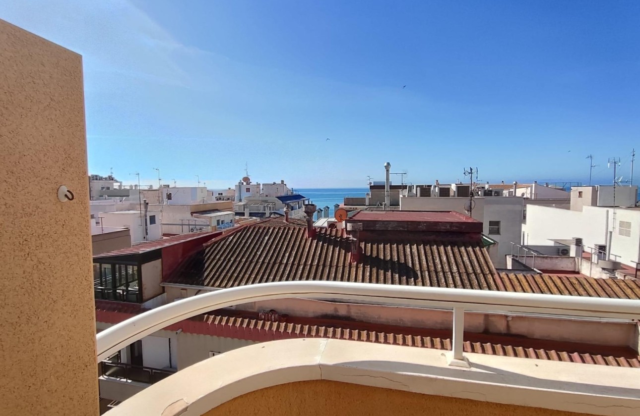 Herverkoop - Appartement / Flat -
Torrevieja - Paseo Maritimo
