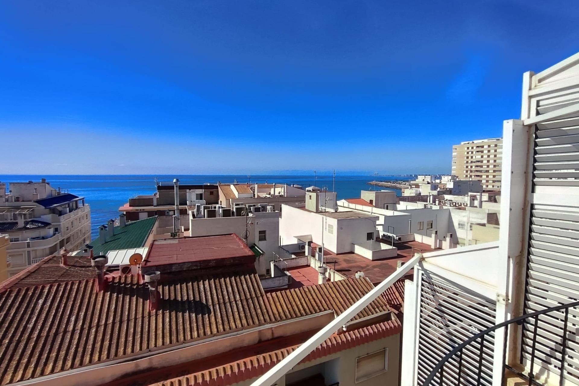 Herverkoop - Appartement / Flat -
Torrevieja - Paseo Maritimo