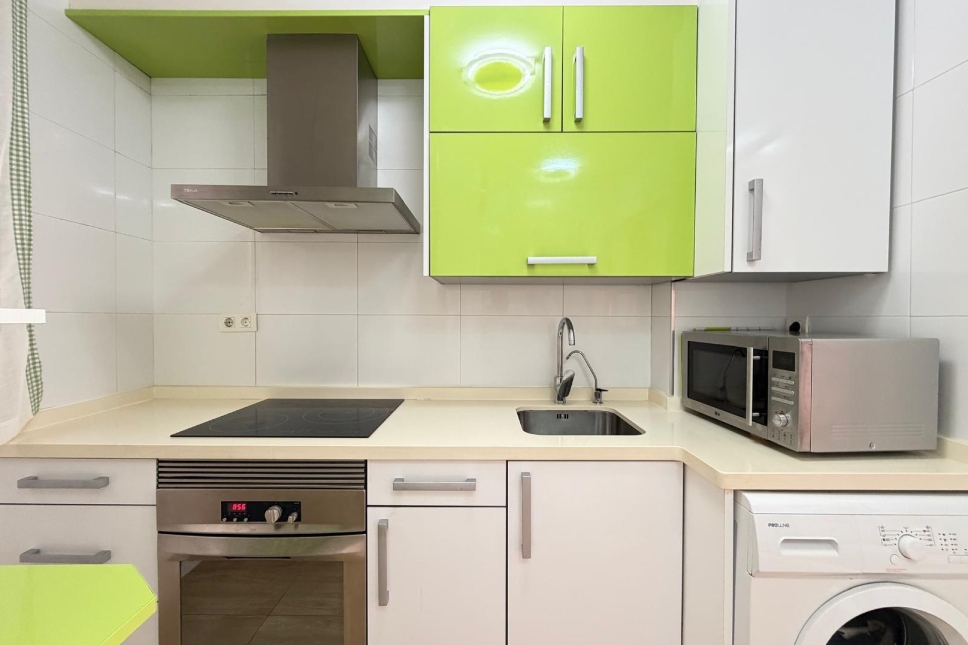 Herverkoop - Appartement / Flat -
Torrevieja - Paseo Maritimo