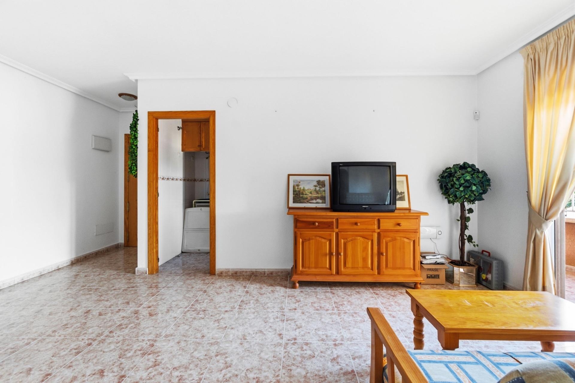 Herverkoop - Appartement / Flat -
Torrevieja - Playa de los Locos