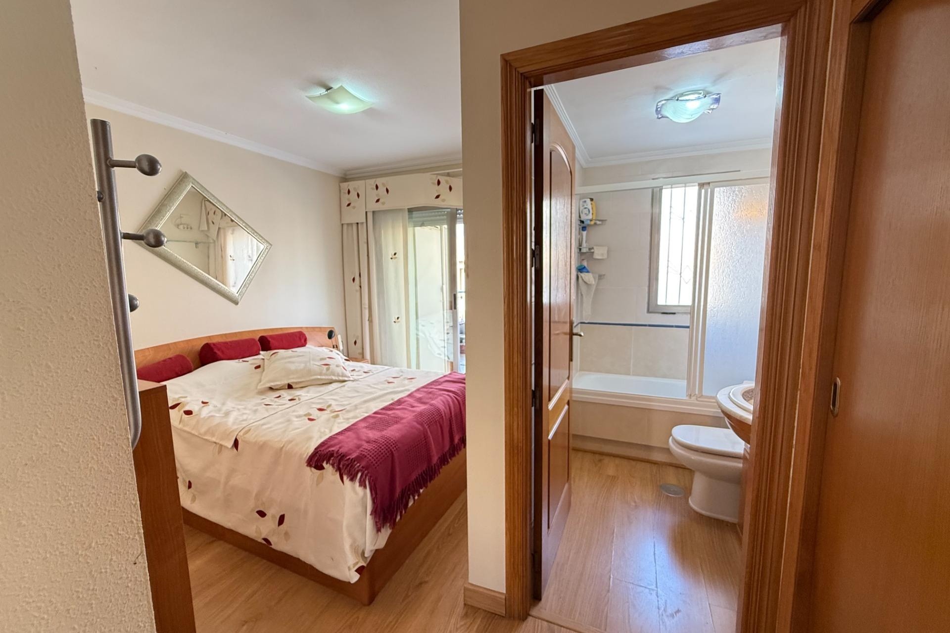 Herverkoop - Appartement / Flat -
Torrevieja - Playa de los Locos