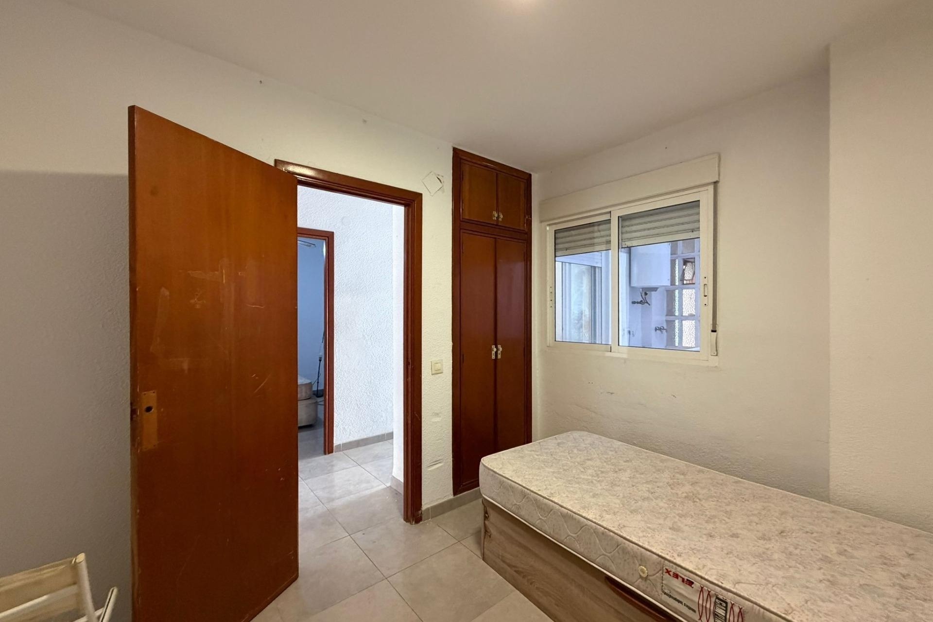 Herverkoop - Appartement / Flat -
Torrevieja - Playa de los Locos