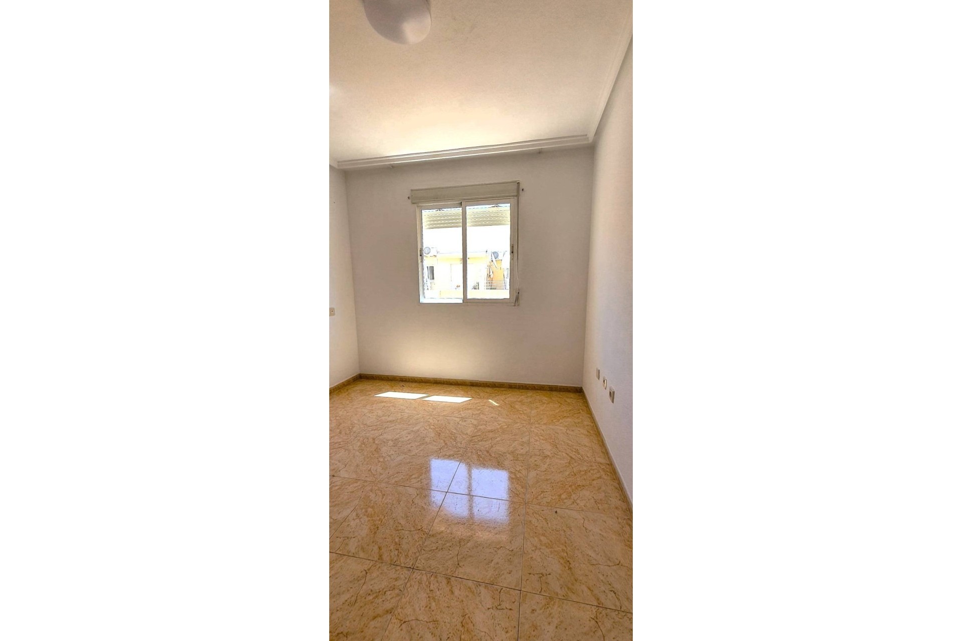 Herverkoop - Appartement / Flat -
Torrevieja - Playa de los Locos