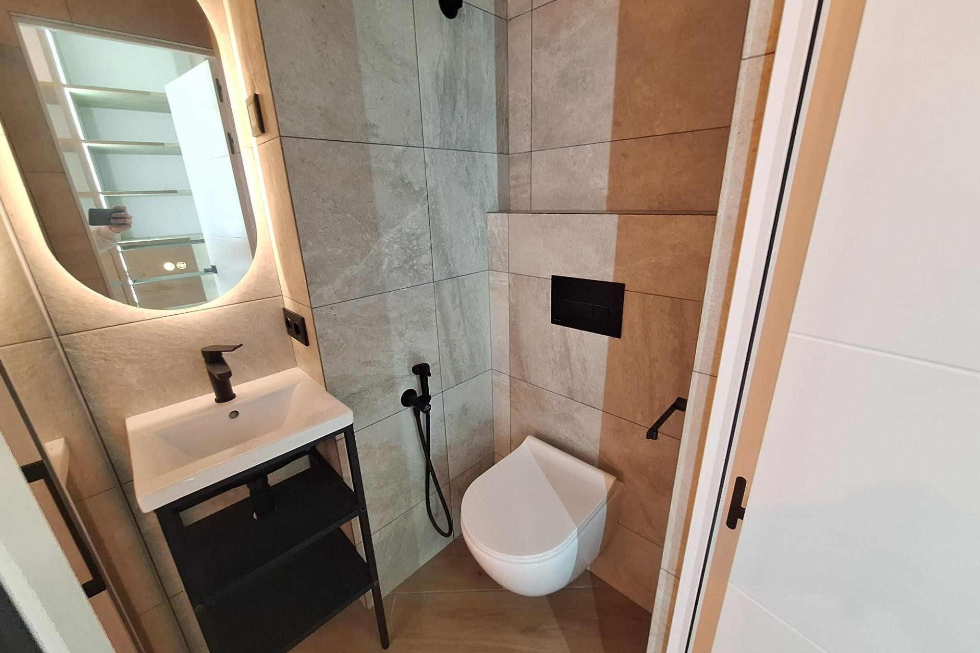 Herverkoop - Appartement / Flat -
Torrevieja - Playa de los Locos