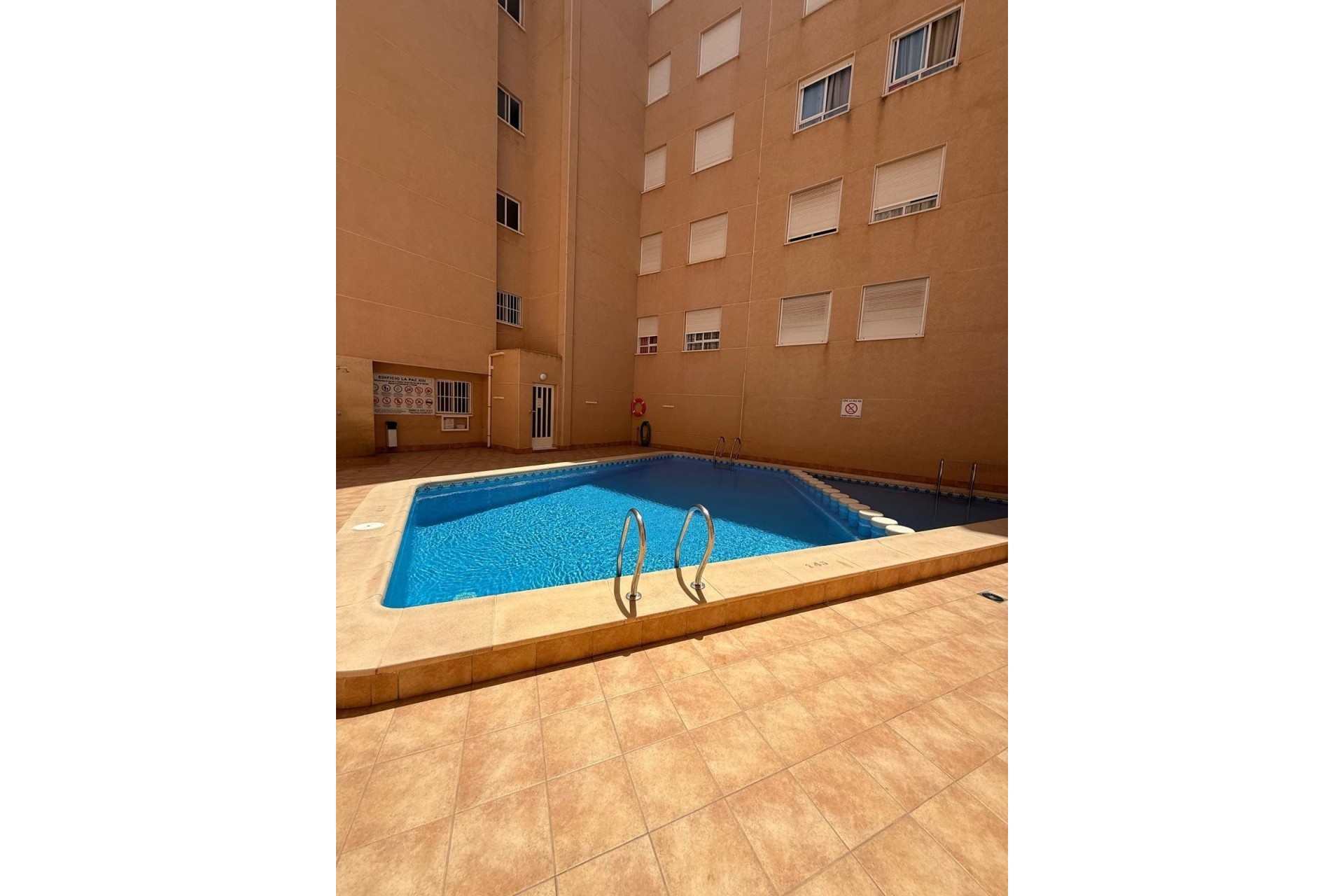 Herverkoop - Appartement / Flat -
Torrevieja - Playa de los Locos