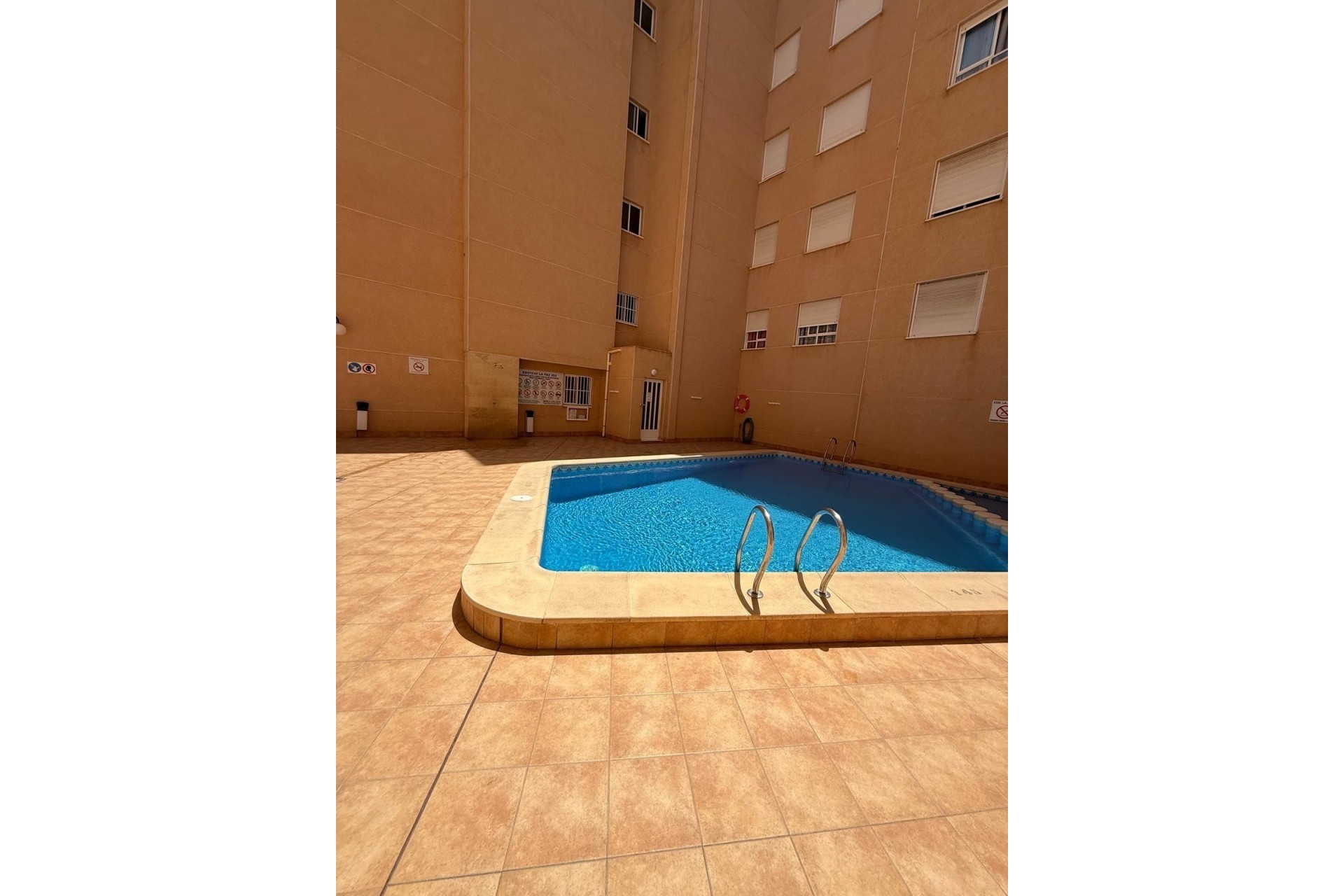 Herverkoop - Appartement / Flat -
Torrevieja - Playa de los Locos