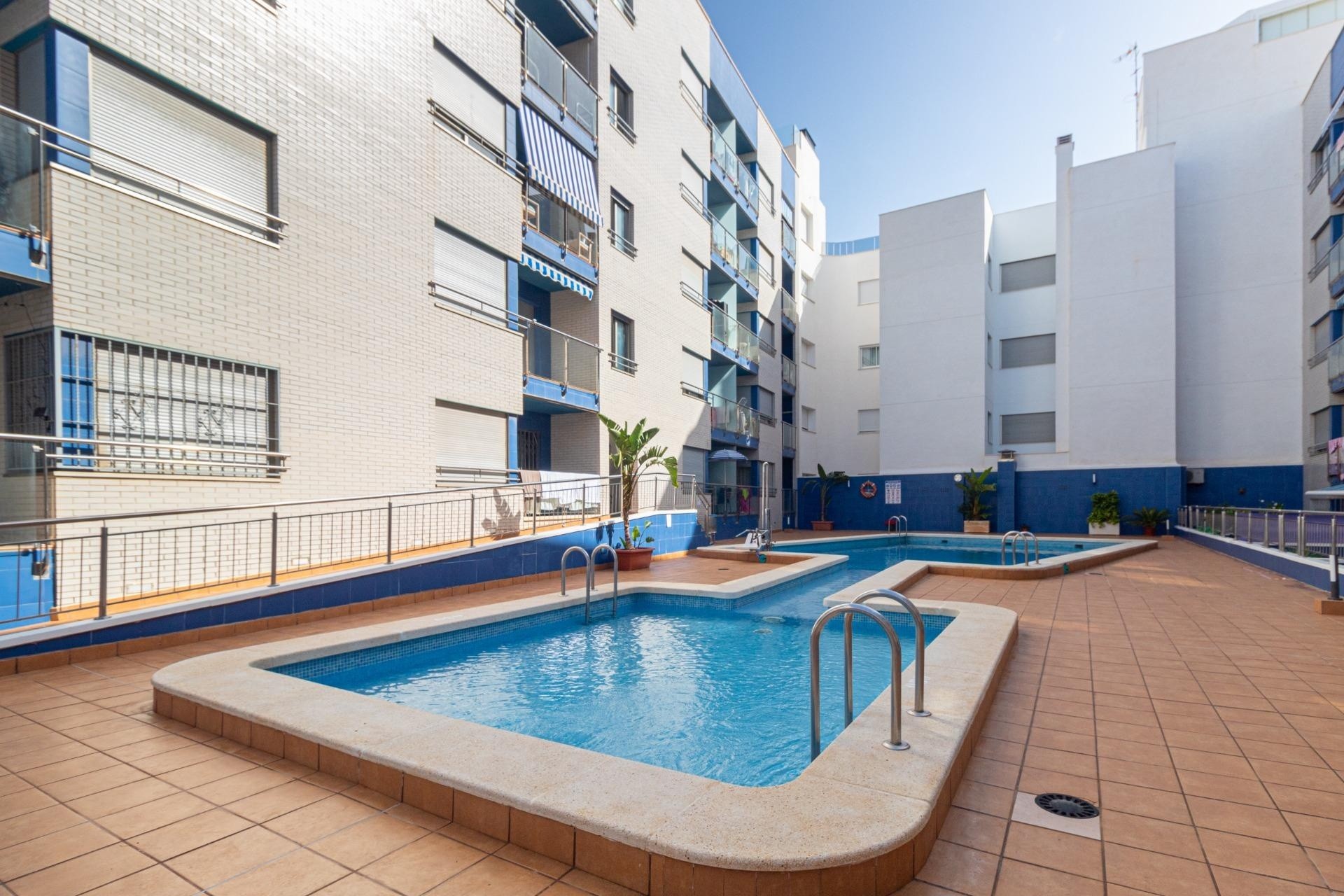 Herverkoop - Appartement / Flat -
Torrevieja - Playa de los Locos