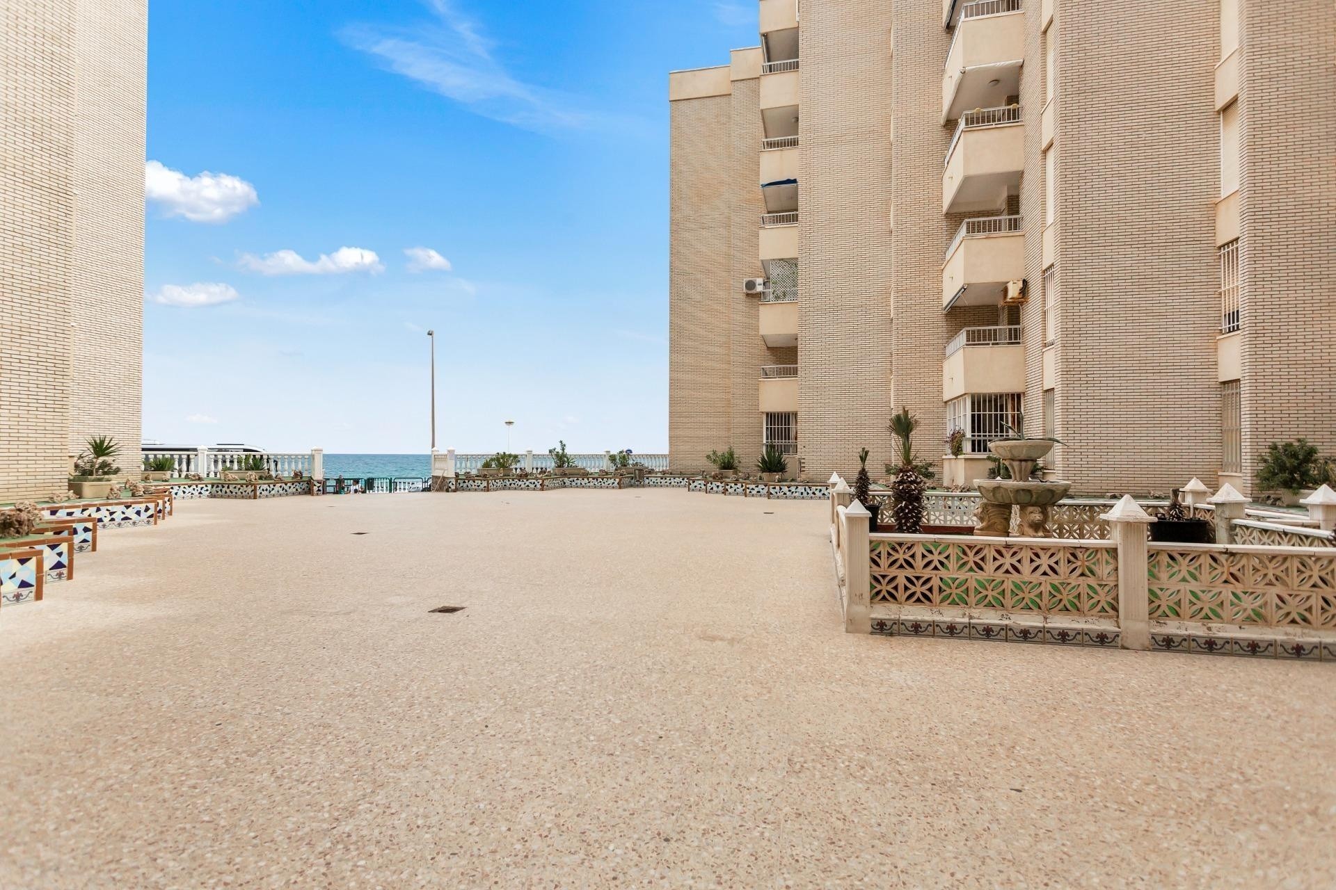Herverkoop - Appartement / Flat -
Torrevieja - Playa de los Locos