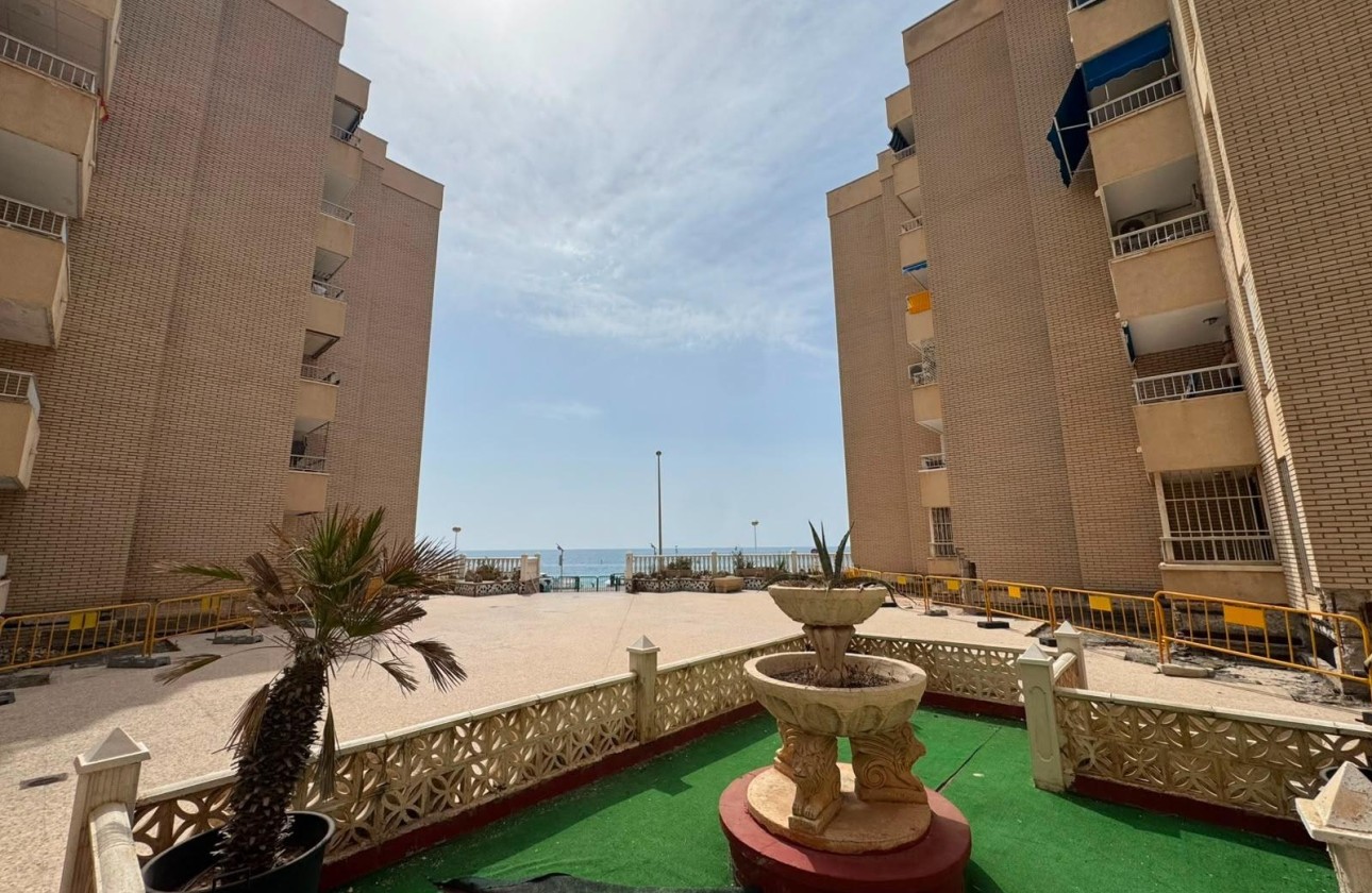 Herverkoop - Appartement / Flat -
Torrevieja - Playa de los Locos