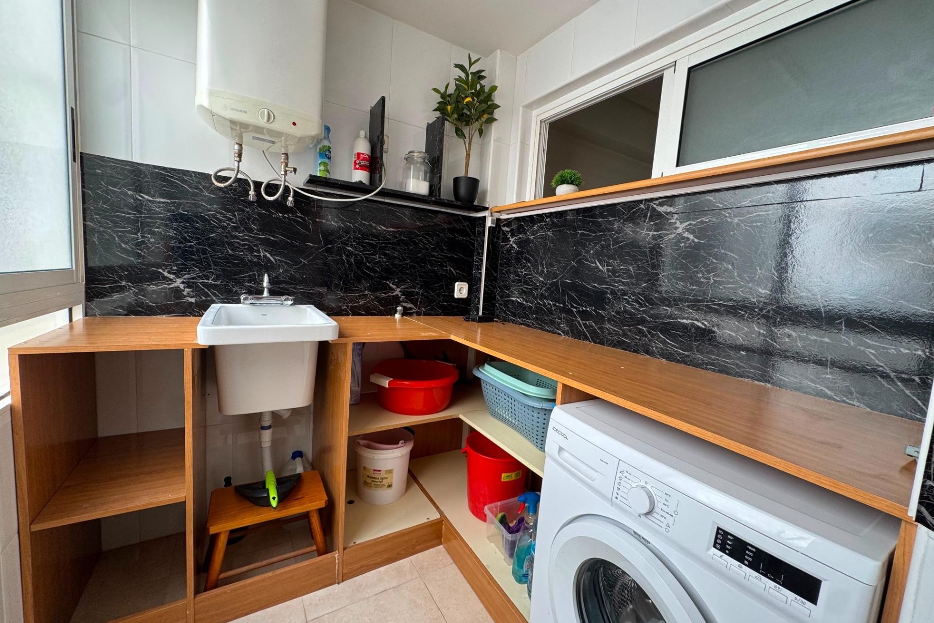 Herverkoop - Appartement / Flat -
Torrevieja - Playa de los Locos