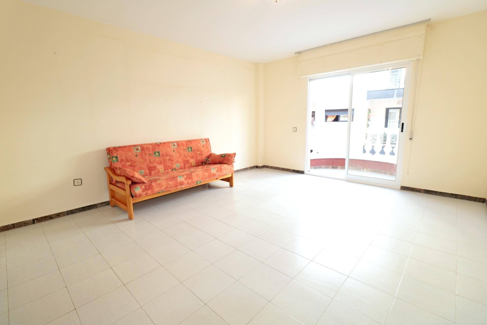 Herverkoop - Appartement / Flat -
Torrevieja - Playa de los Locos