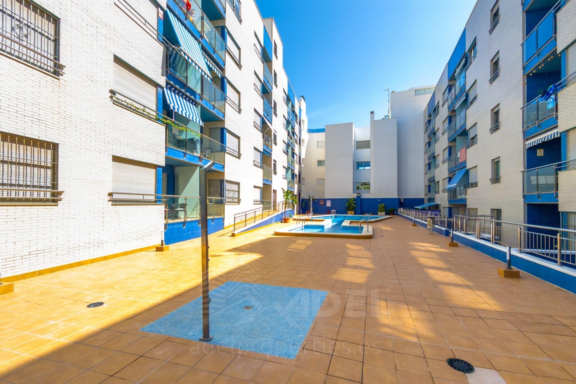 Herverkoop - Appartement / Flat -
Torrevieja - Playa de los Locos