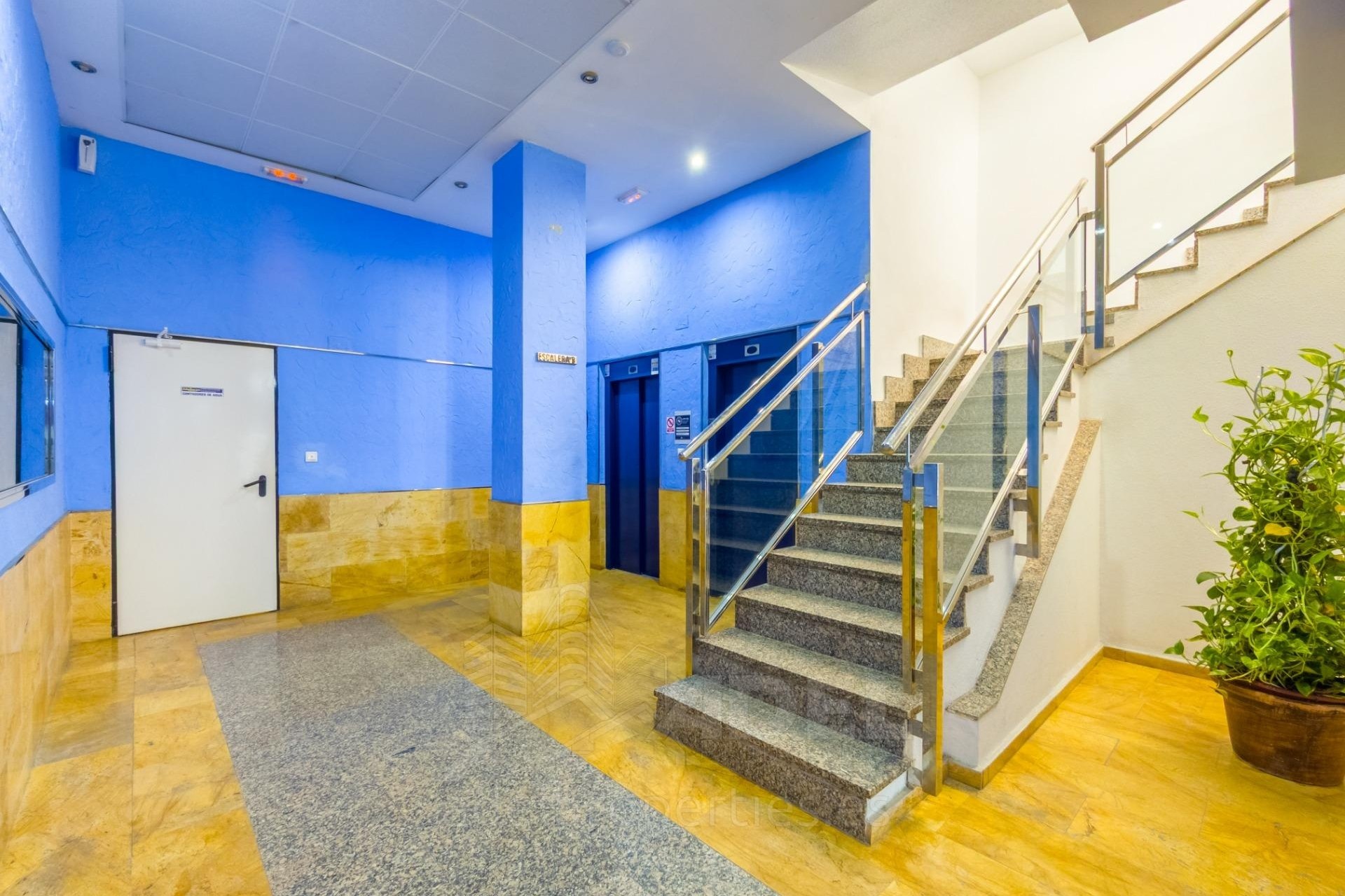 Herverkoop - Appartement / Flat -
Torrevieja - Playa de los Locos