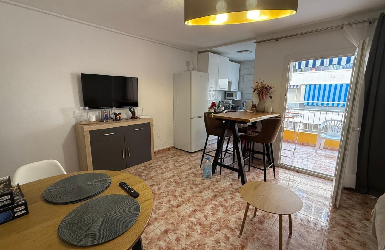 Herverkoop - Appartement / Flat -
Torrevieja - Playa de los Locos