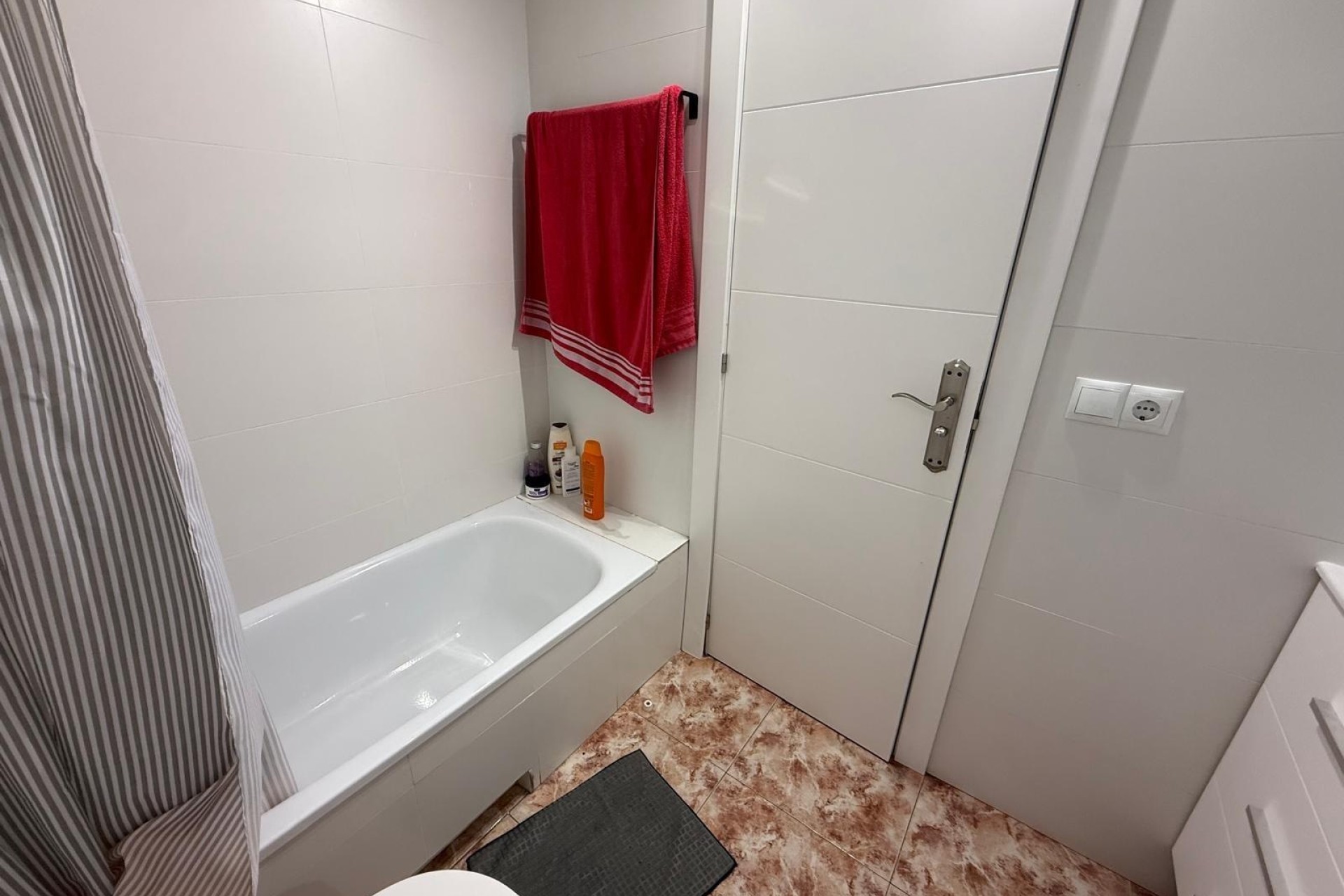 Herverkoop - Appartement / Flat -
Torrevieja - Playa de los Locos