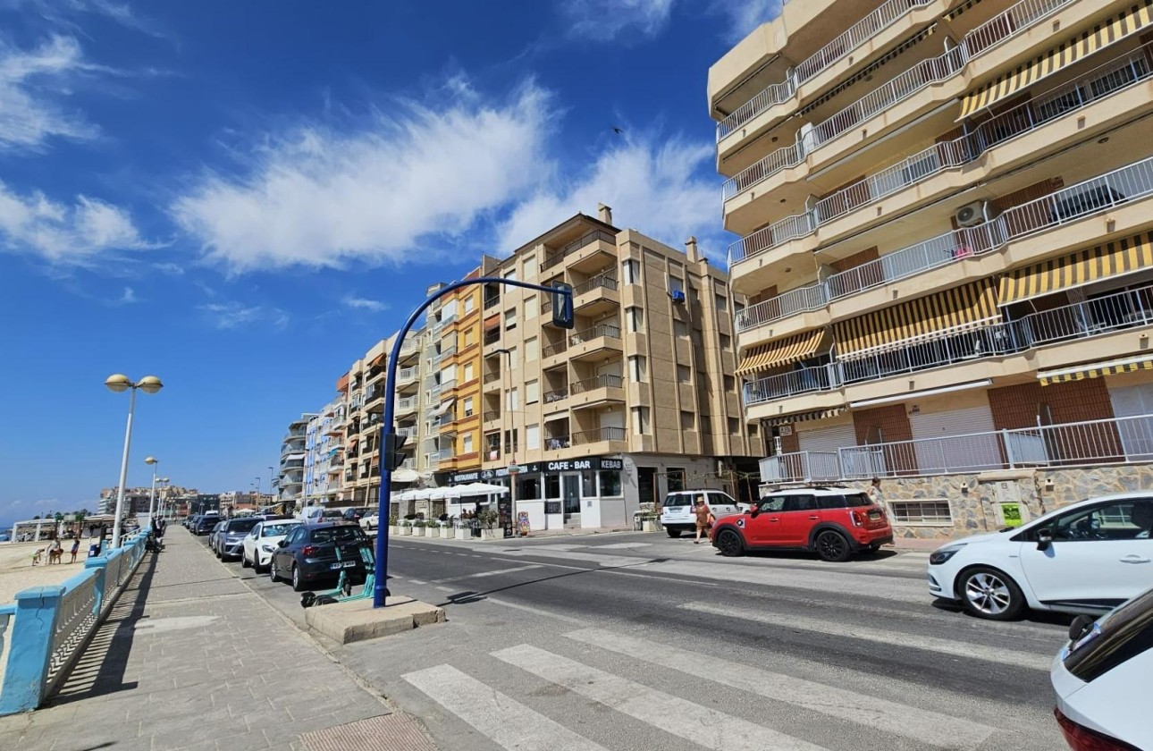 Herverkoop - Appartement / Flat -
Torrevieja - Playa de los Locos
