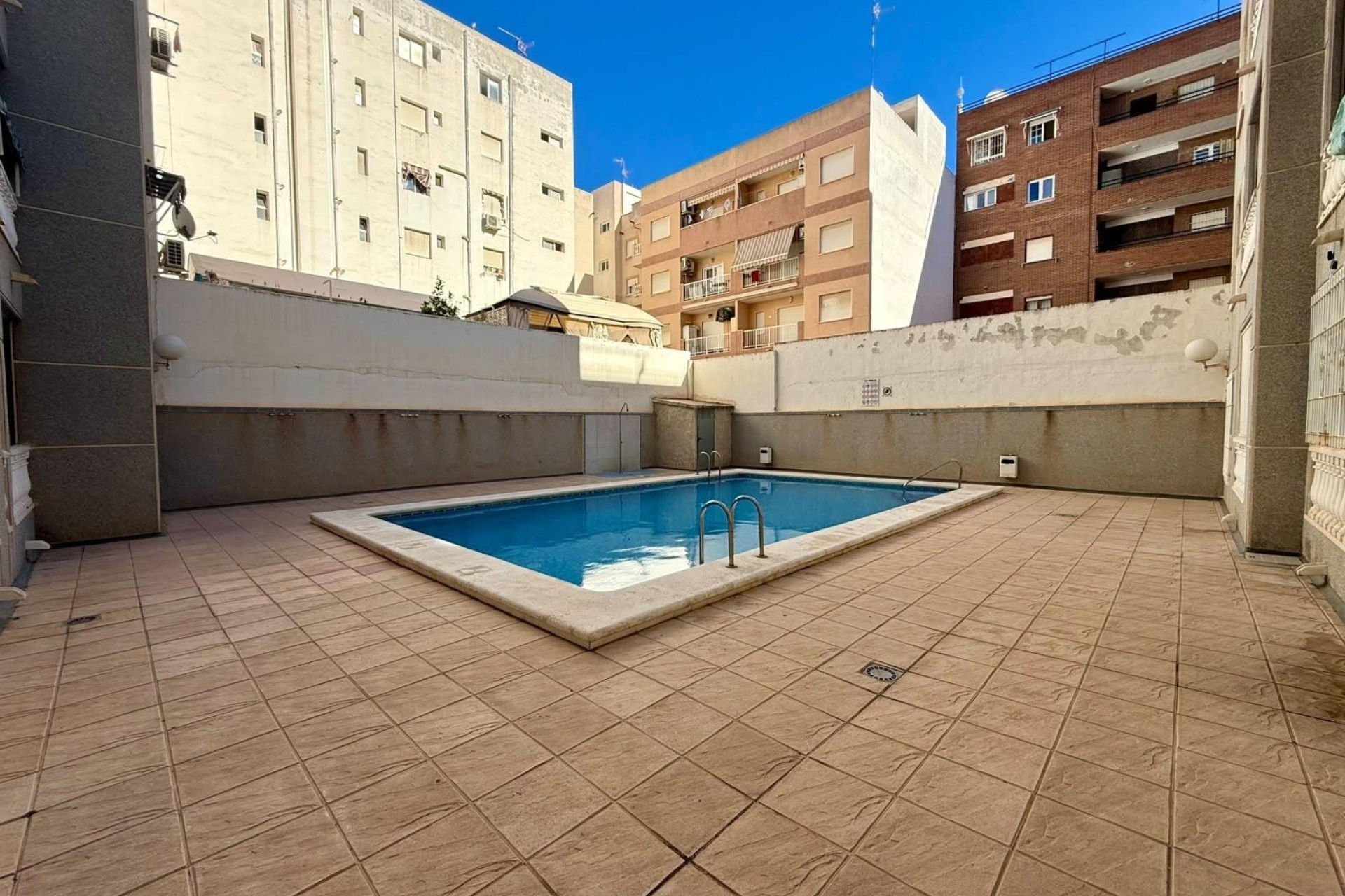 Herverkoop - Appartement / Flat -
Torrevieja - Playa de los Locos