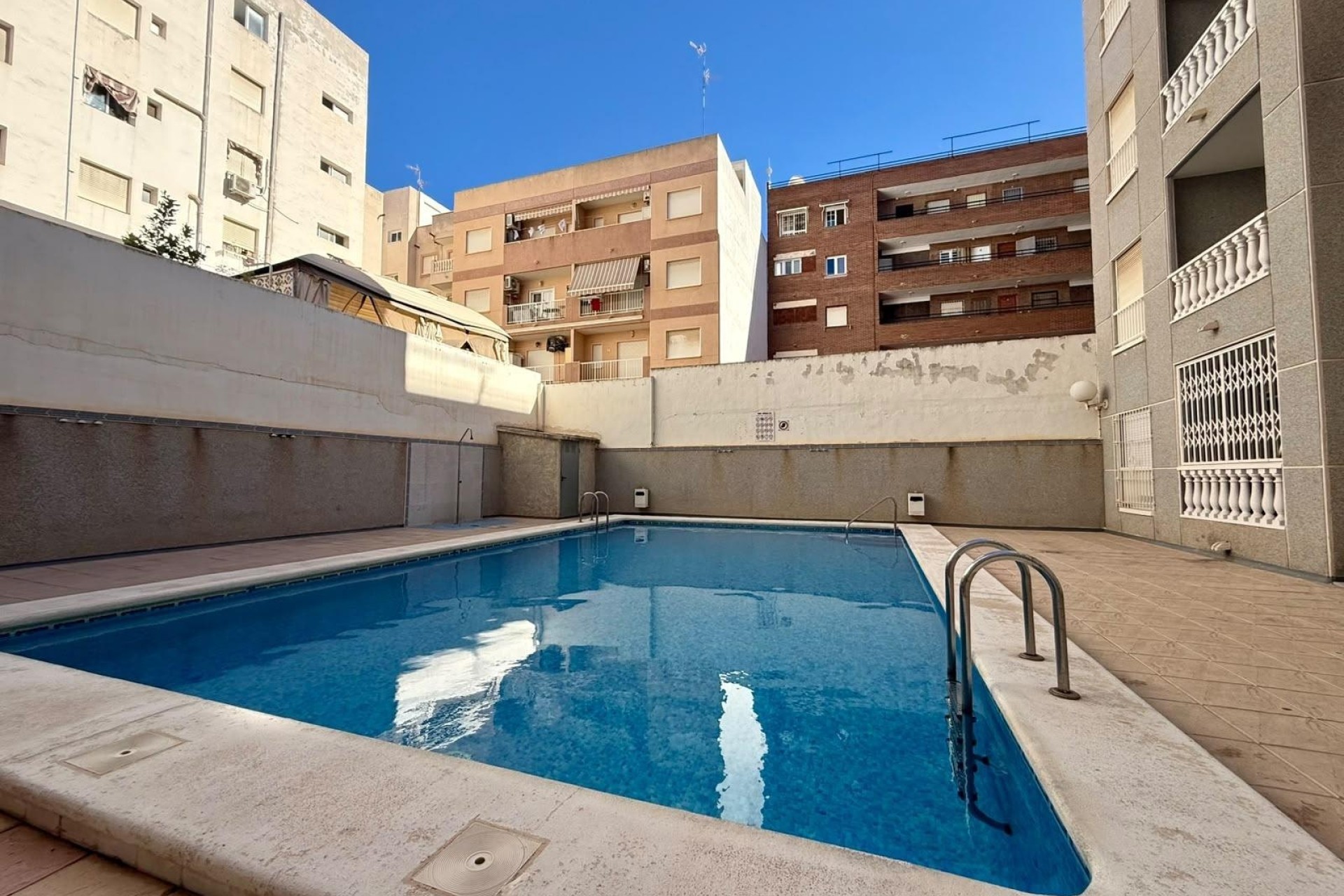 Herverkoop - Appartement / Flat -
Torrevieja - Playa de los Locos