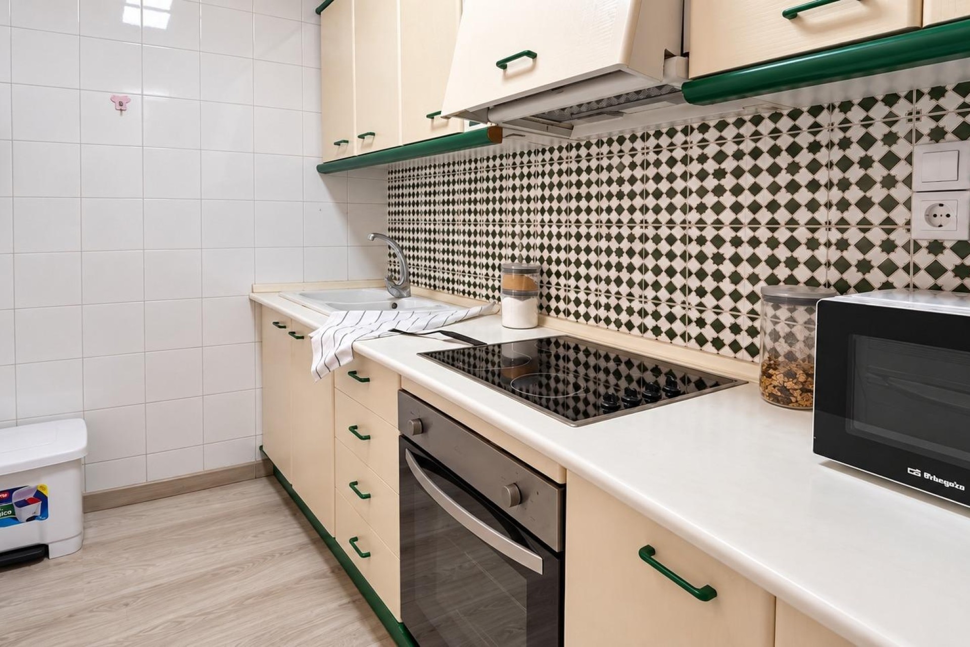 Herverkoop - Appartement / Flat -
Torrevieja - Playa de los Locos