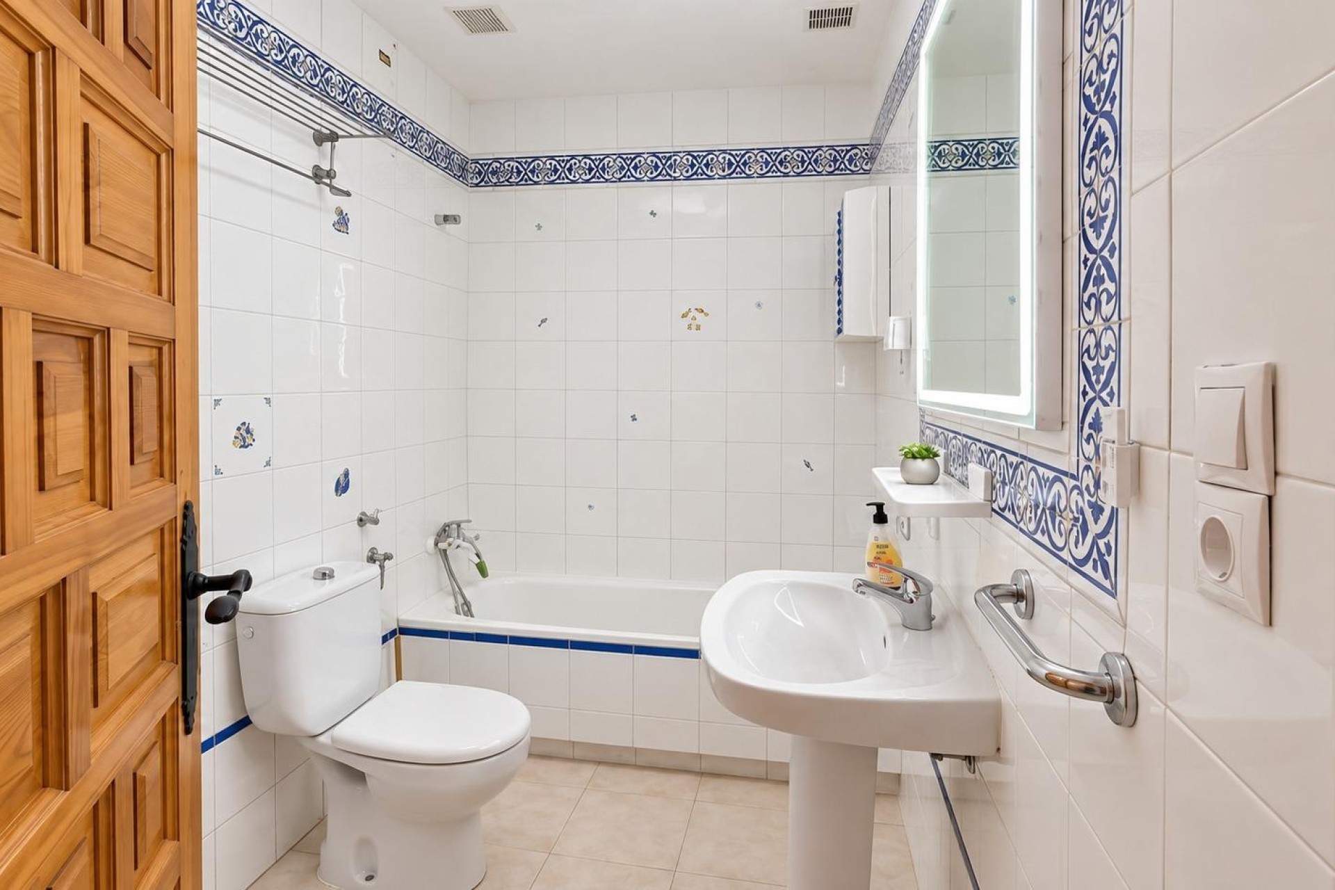 Herverkoop - Appartement / Flat -
Torrevieja - Playa de los Locos