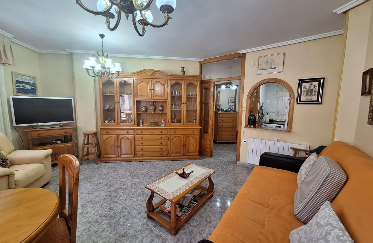 Herverkoop - Appartement / Flat -
Torrevieja - Playa de los Locos